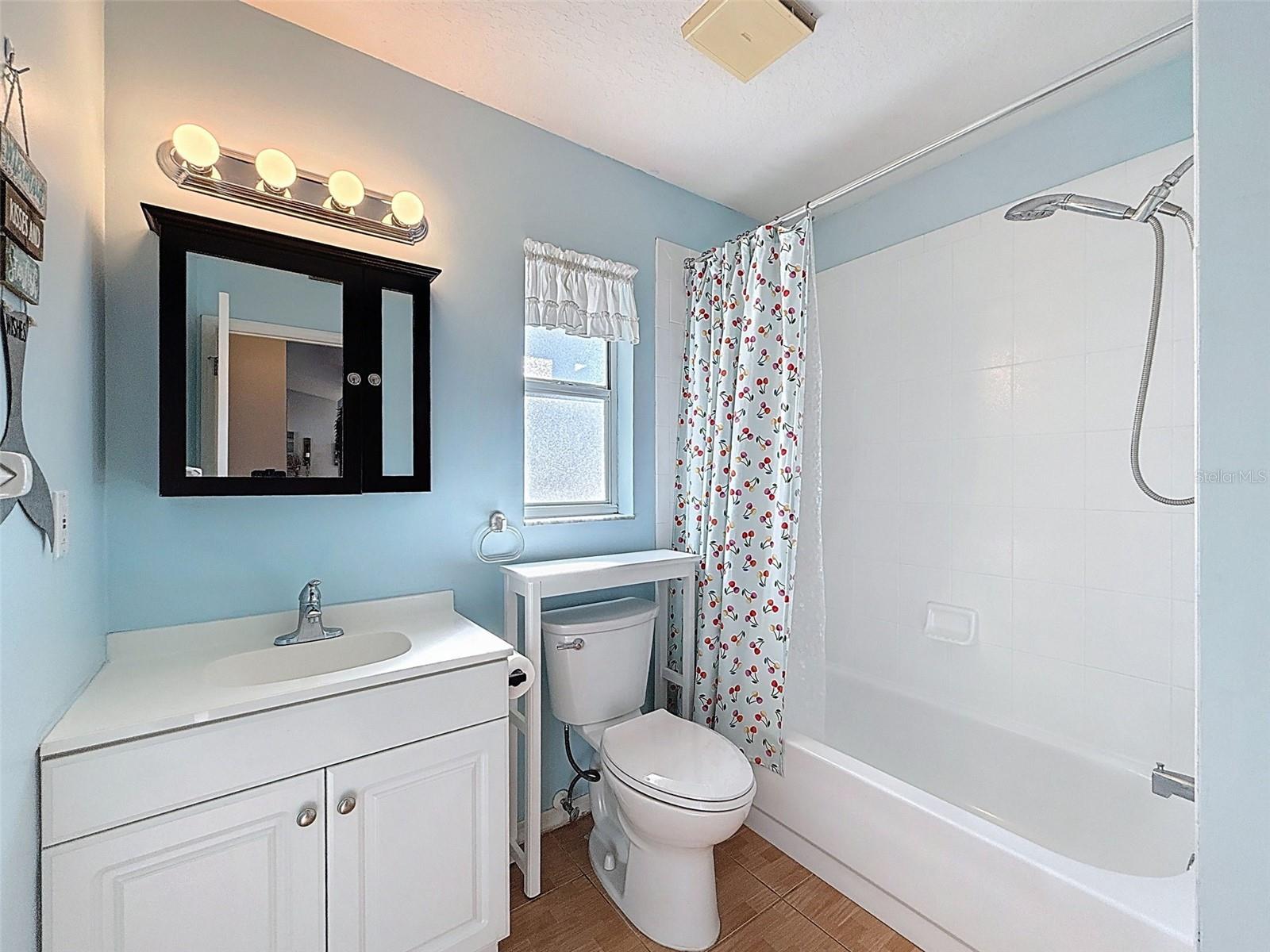 Image 56 of 77 For 8359 Dunnellon Road