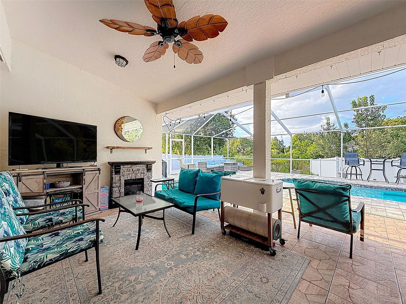 Image 61 of 77 For 8359 Dunnellon Road