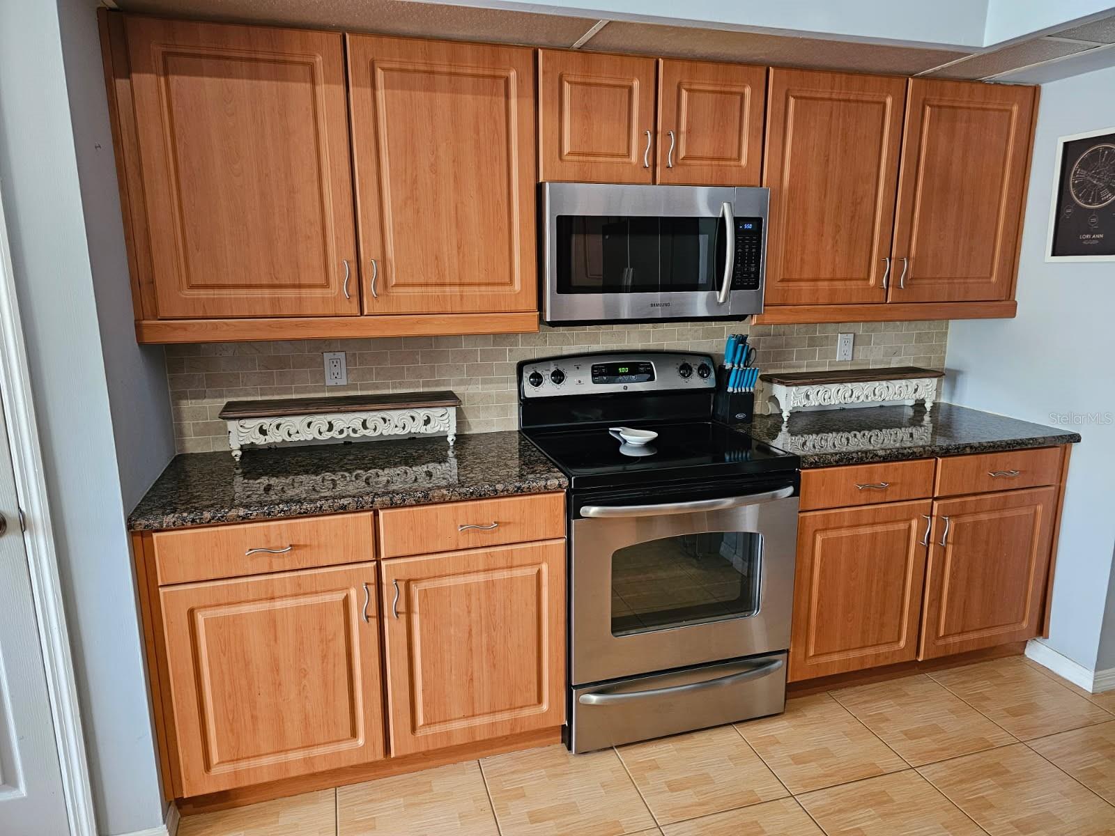 Image 9 of 77 For 8359 Dunnellon Road