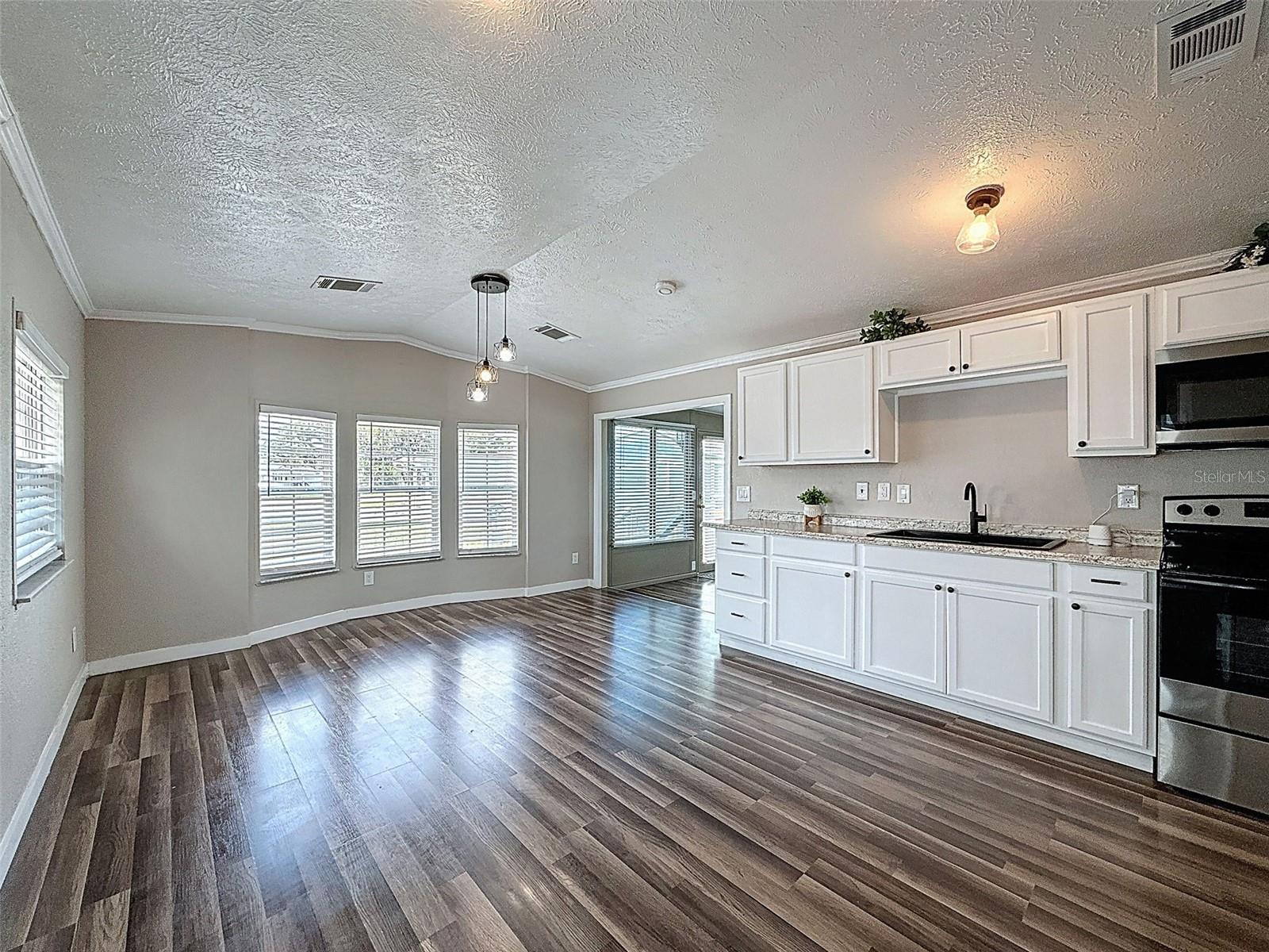 Image 11 of 48 For 9440 Cougar Drive