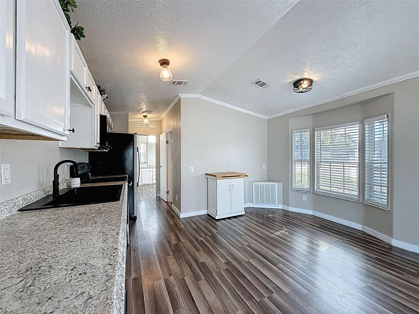 Image 14 of 48 For 9440 Cougar Drive