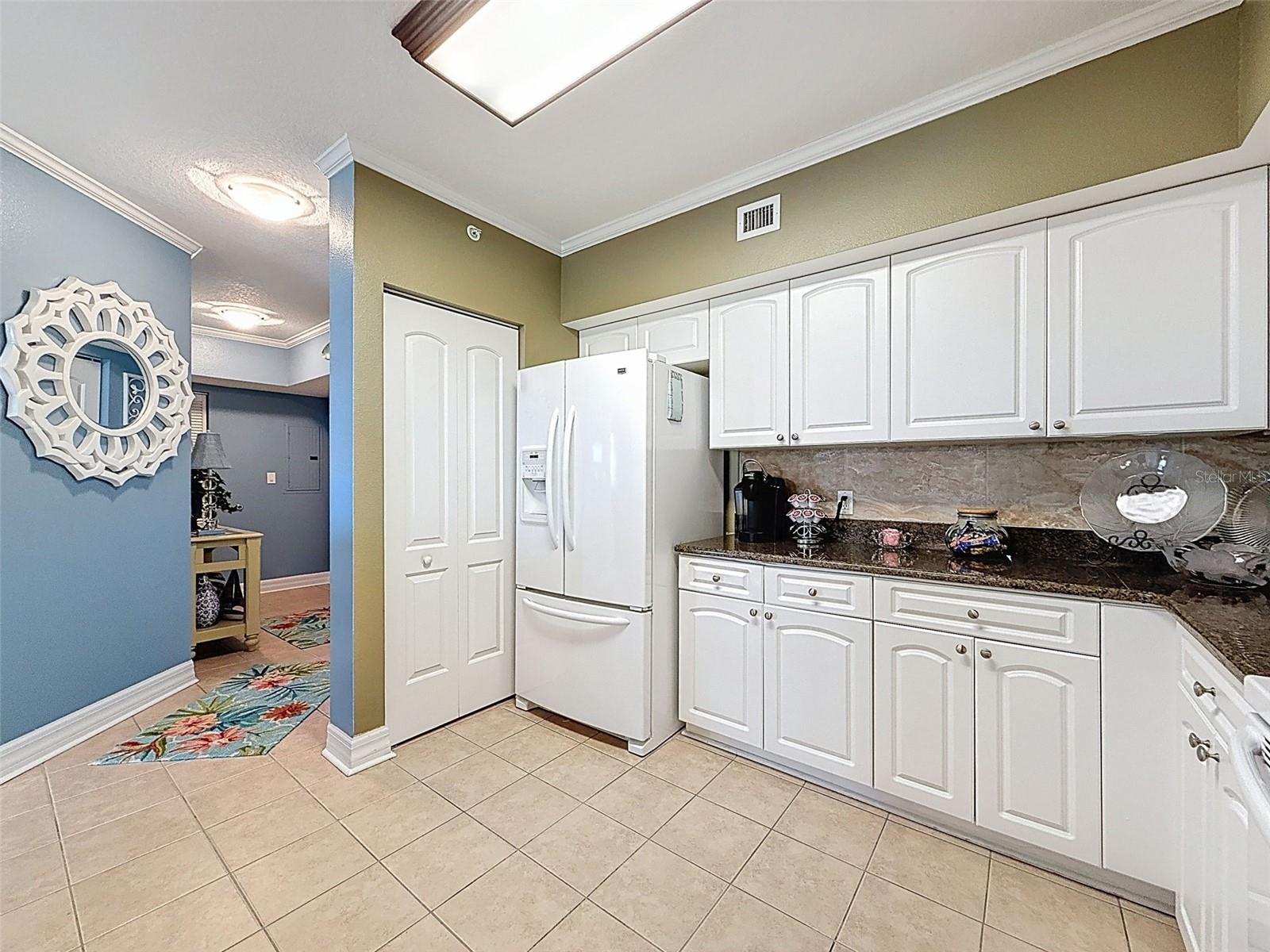 Image 12 of 42 For 4516 Seagull Drive 501
