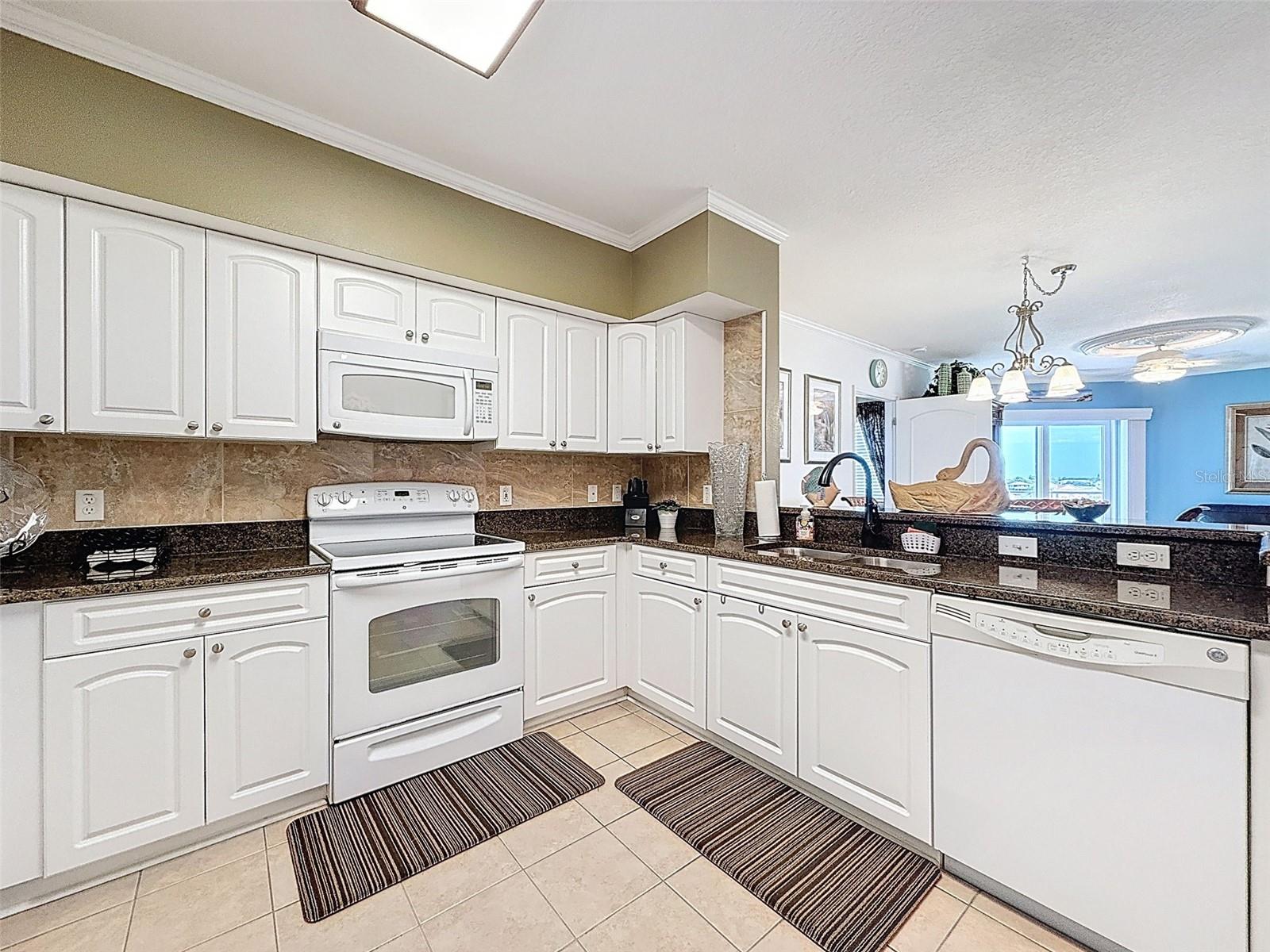 Image 13 of 42 For 4516 Seagull Drive 501