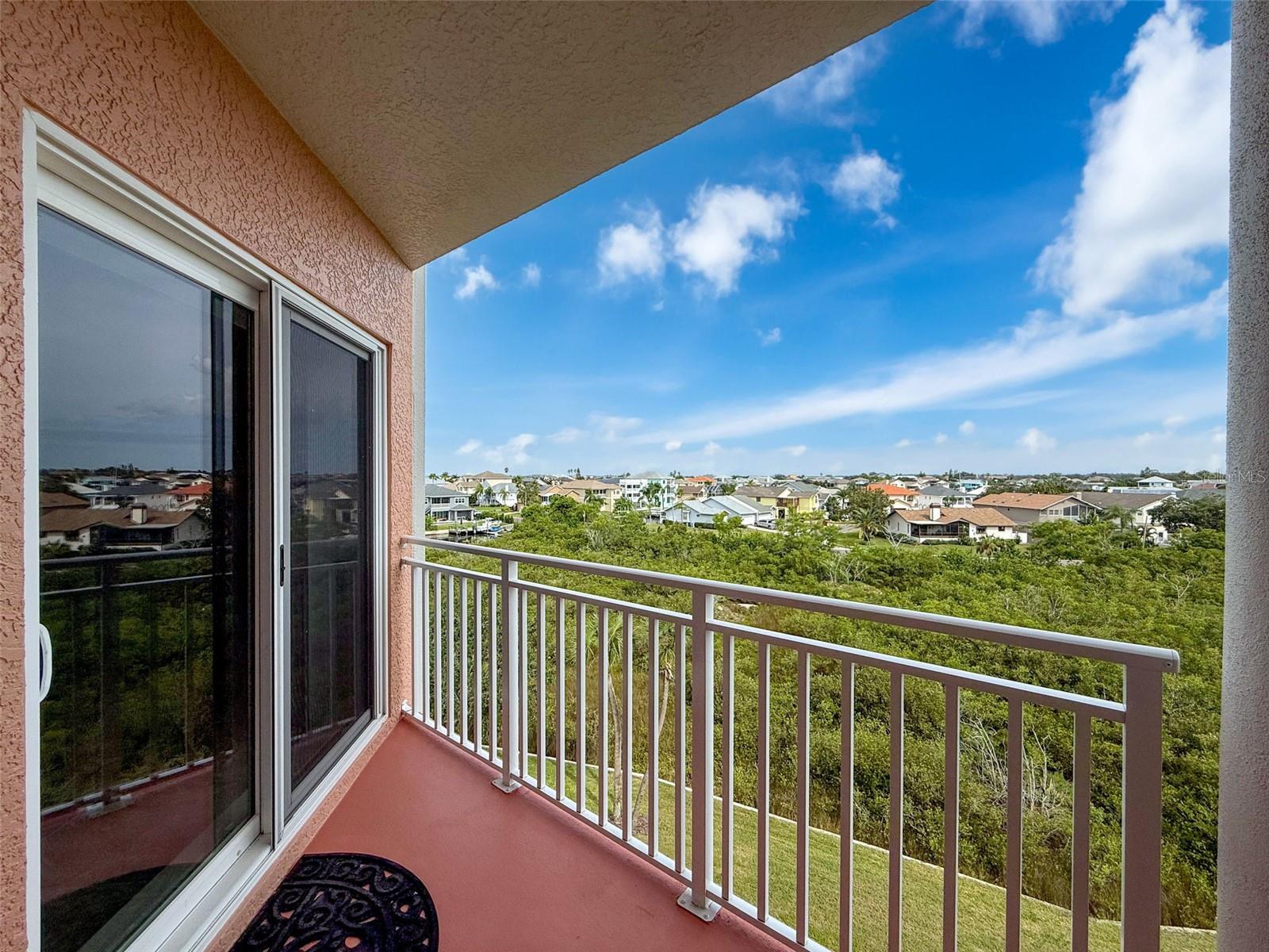 Image 26 of 42 For 4516 Seagull Drive 501