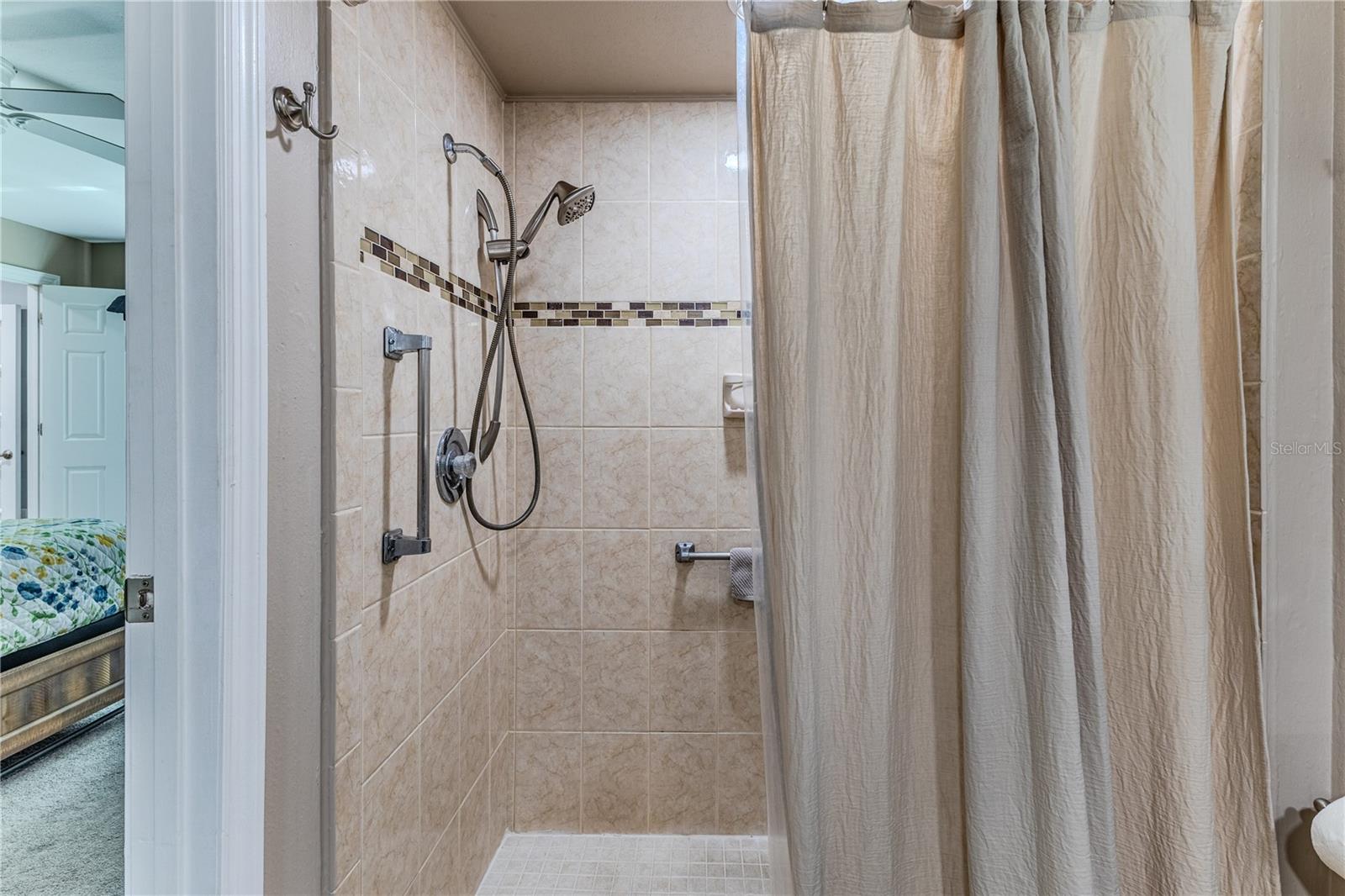 Image 35 of 50 For 6428 Plantation Road