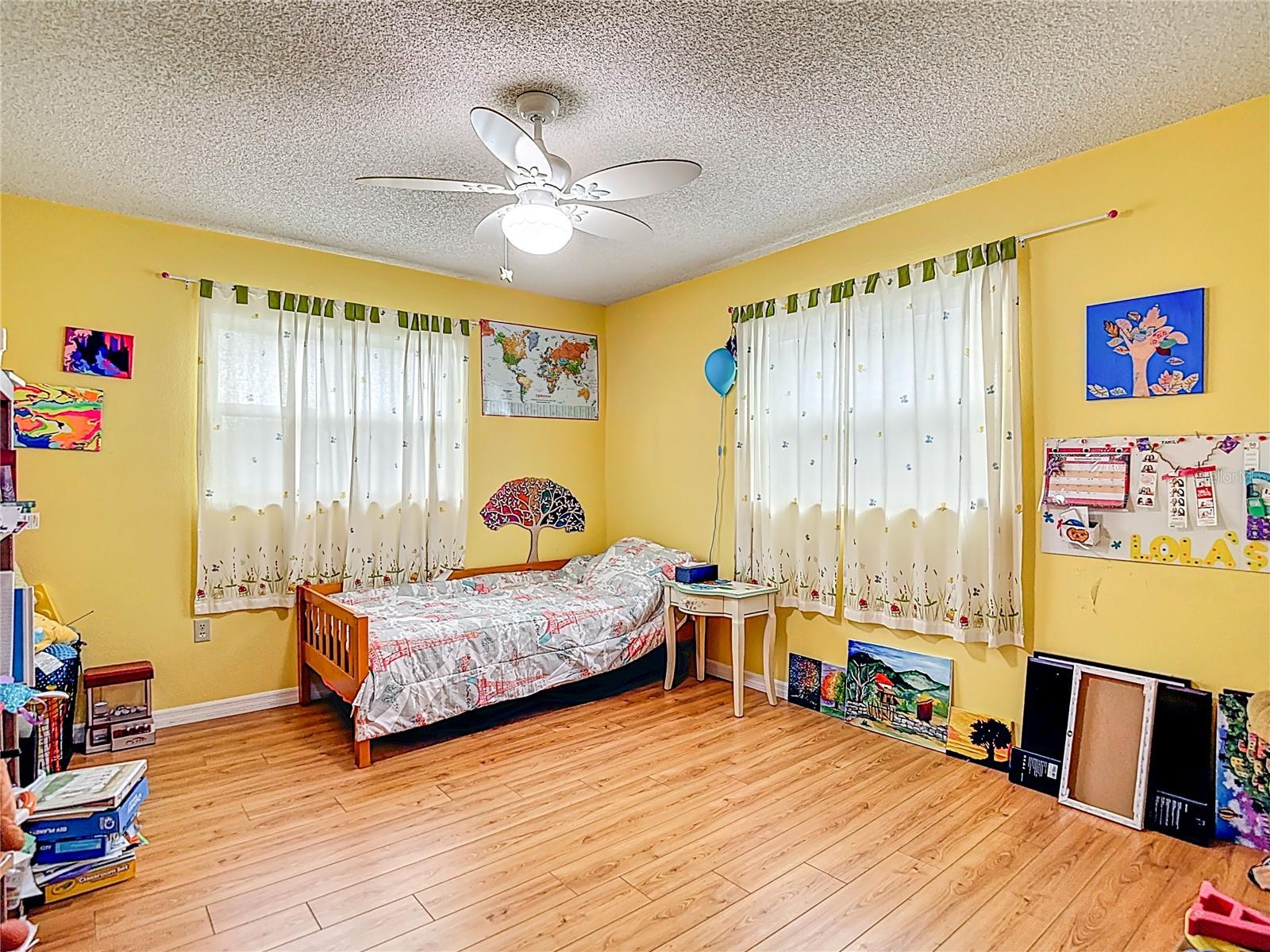Image 15 of 39 For 7924 Royal Stewart Drive