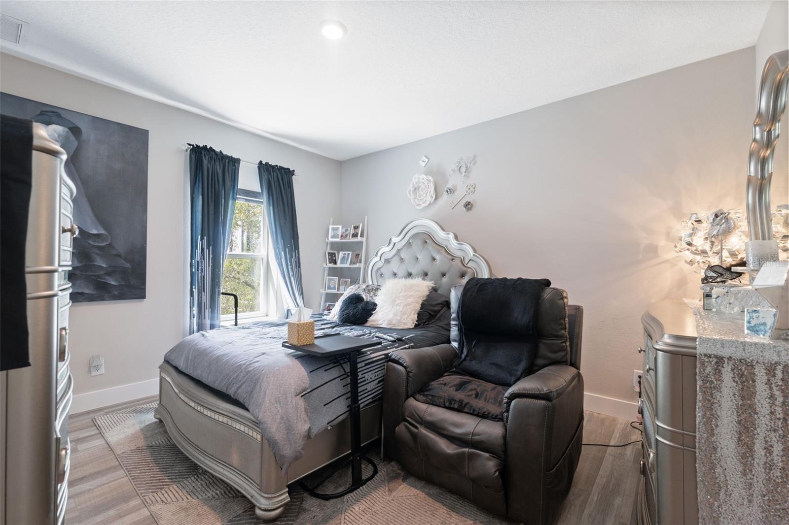 Listing photo id 12 for 13073 Jaywalk Road