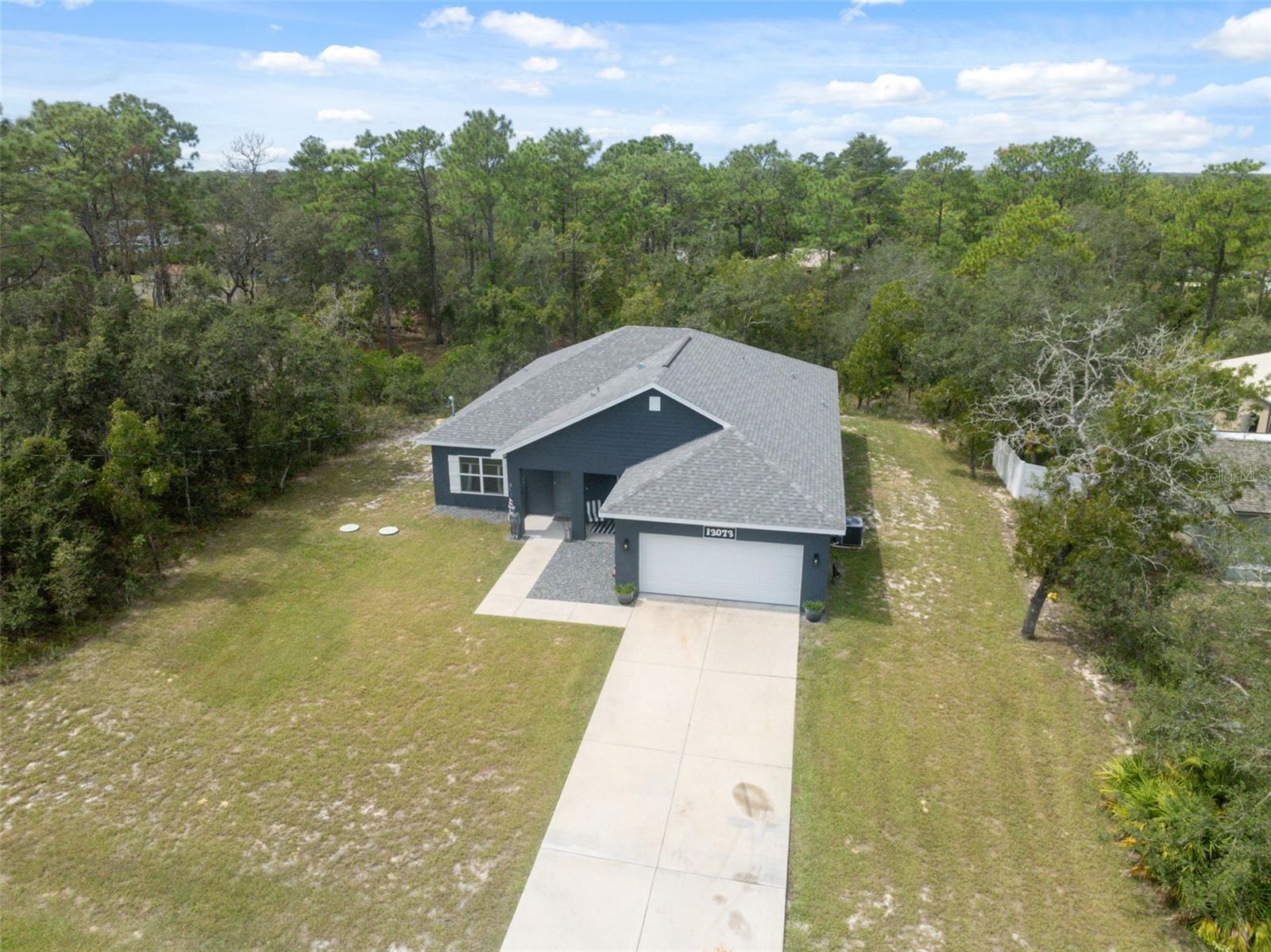Listing photo id 18 for 13073 Jaywalk Road
