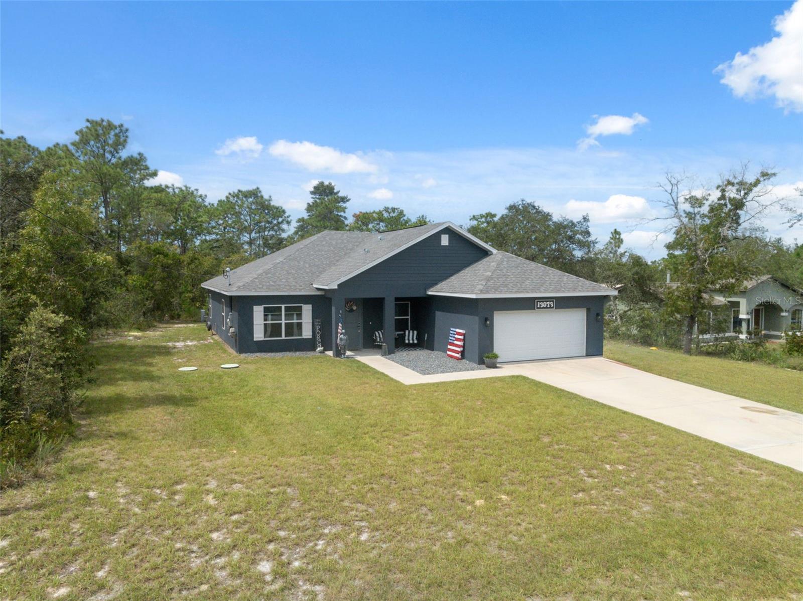 Listing photo id 19 for 13073 Jaywalk Road