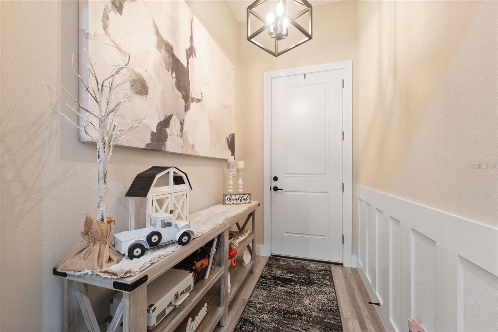 Listing photo id 2 for 13073 Jaywalk Road