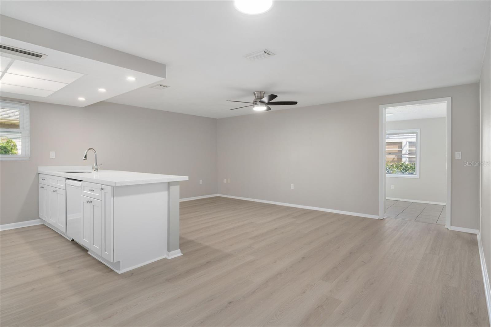 Image 12 of 37 For 6307 Tralee Avenue
