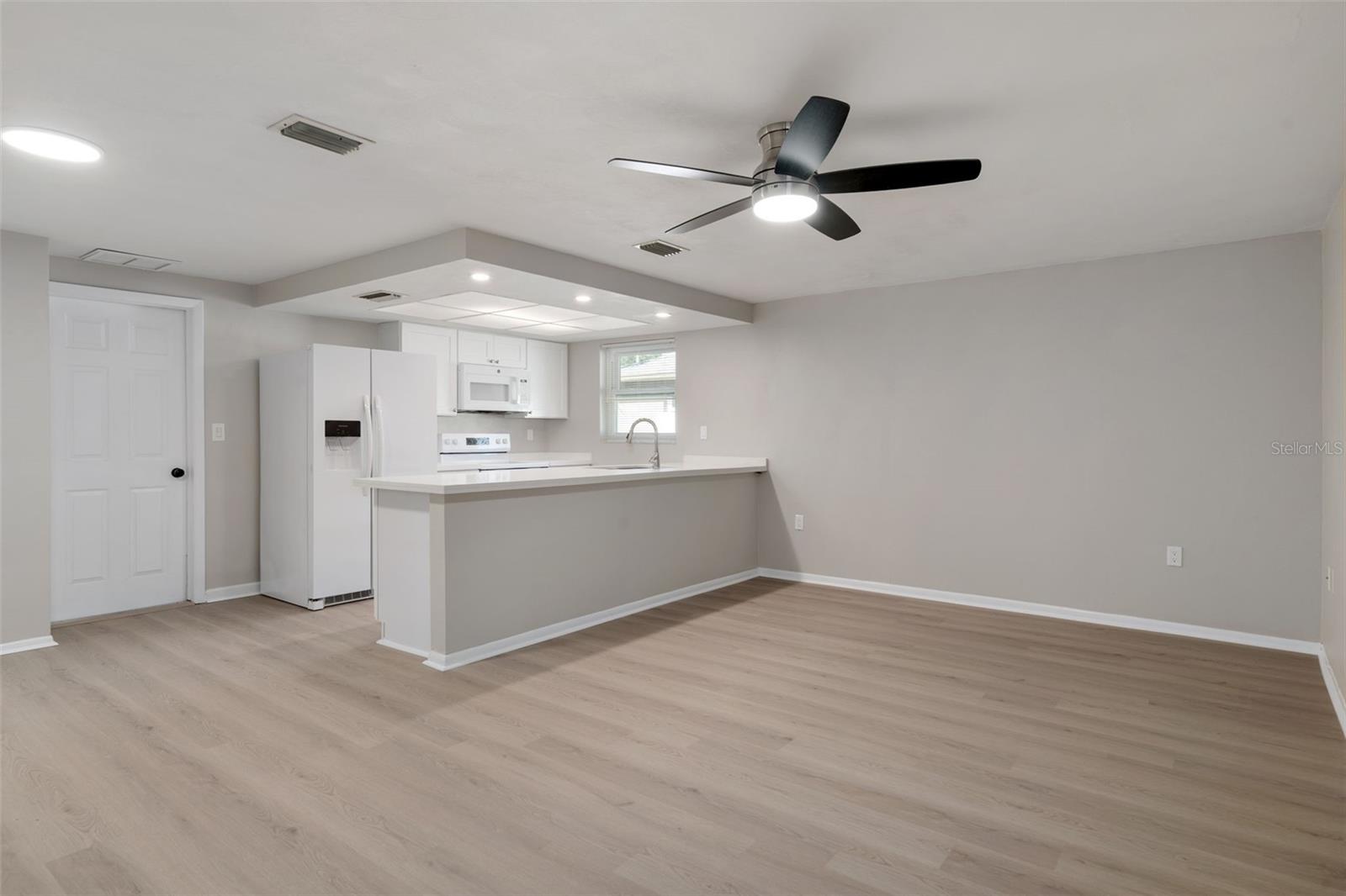 Image 13 of 37 For 6307 Tralee Avenue