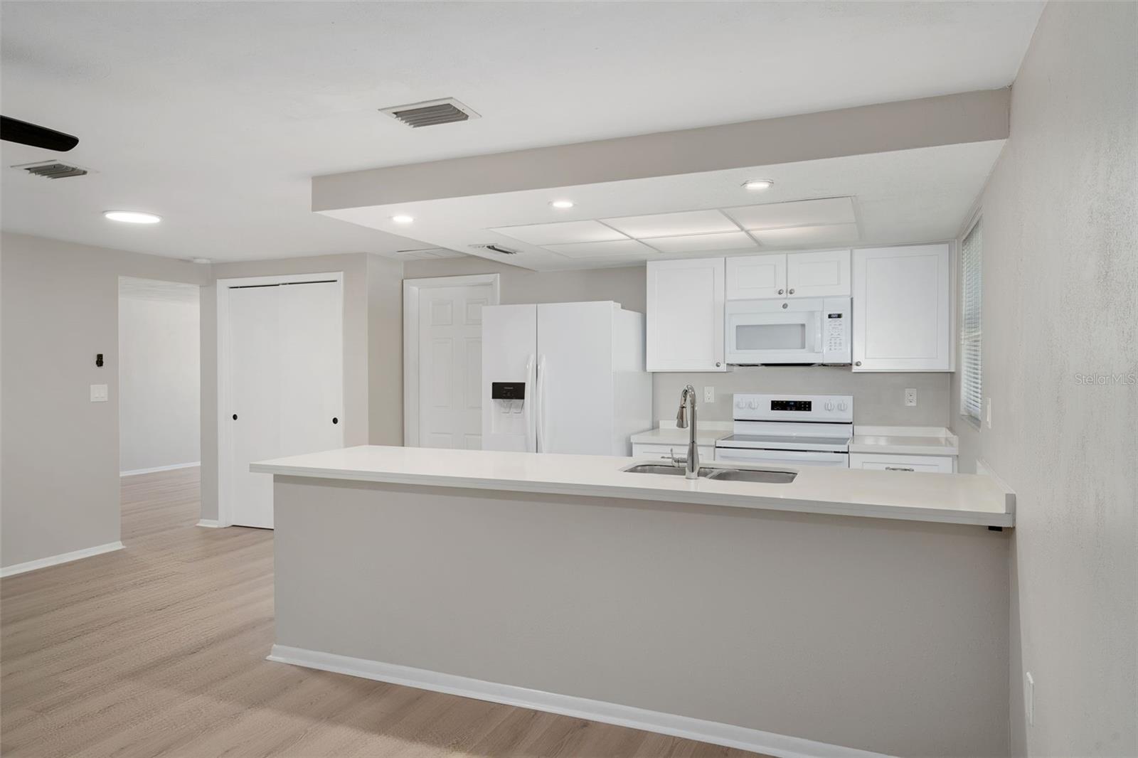 Image 15 of 37 For 6307 Tralee Avenue