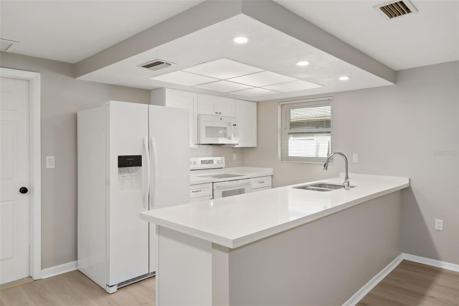Image 16 of 37 For 6307 Tralee Avenue
