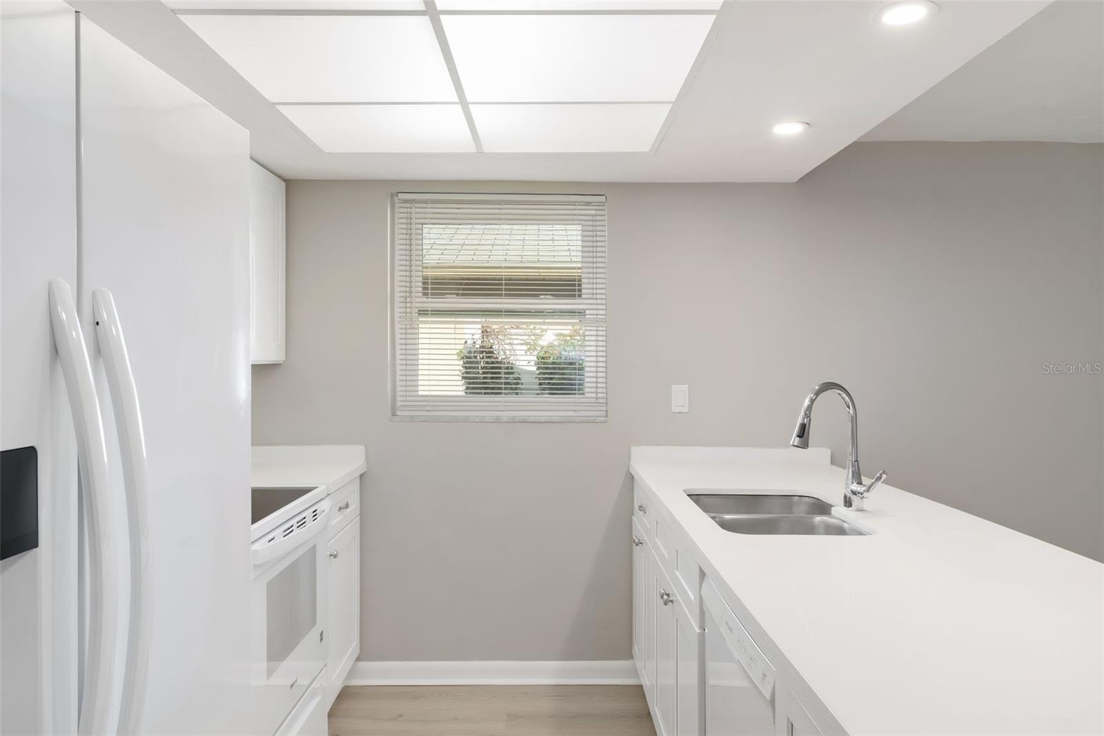 Image 17 of 37 For 6307 Tralee Avenue