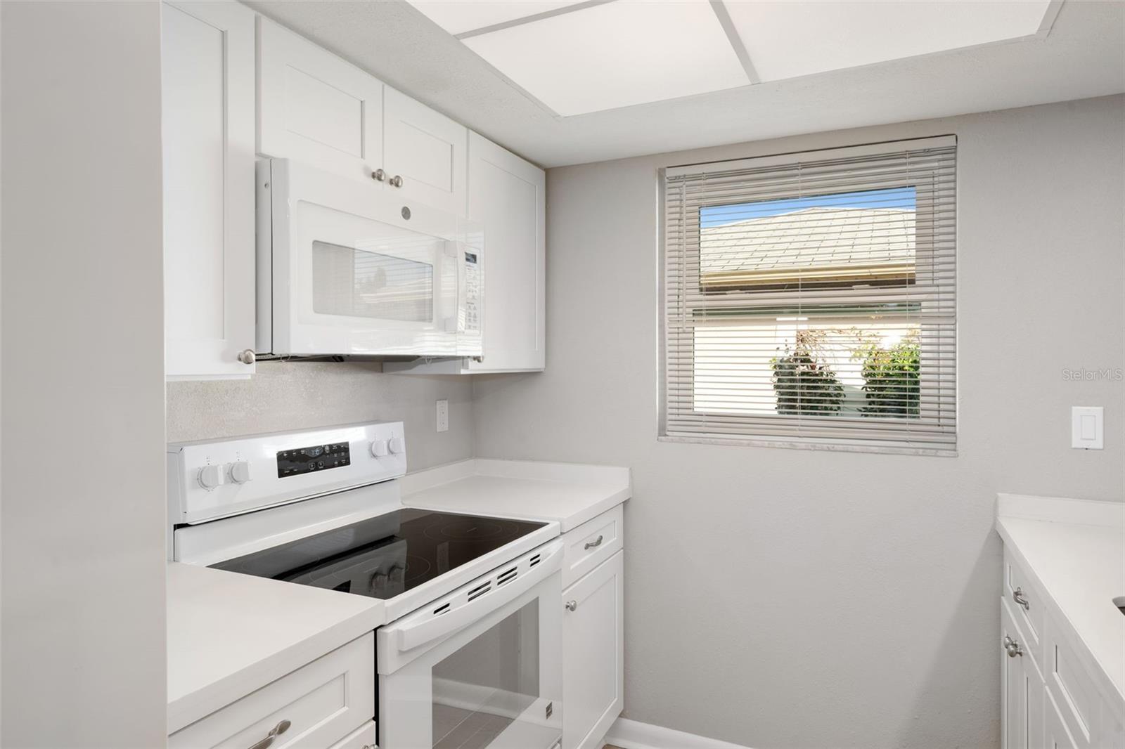 Image 19 of 37 For 6307 Tralee Avenue