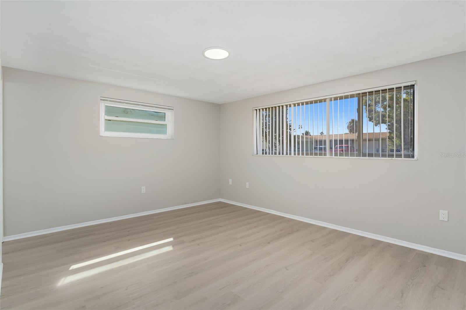 Image 22 of 37 For 6307 Tralee Avenue