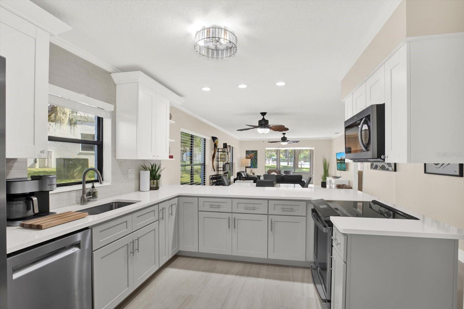 Image 7 of 38 For 6440 River Run Boulevard 1305