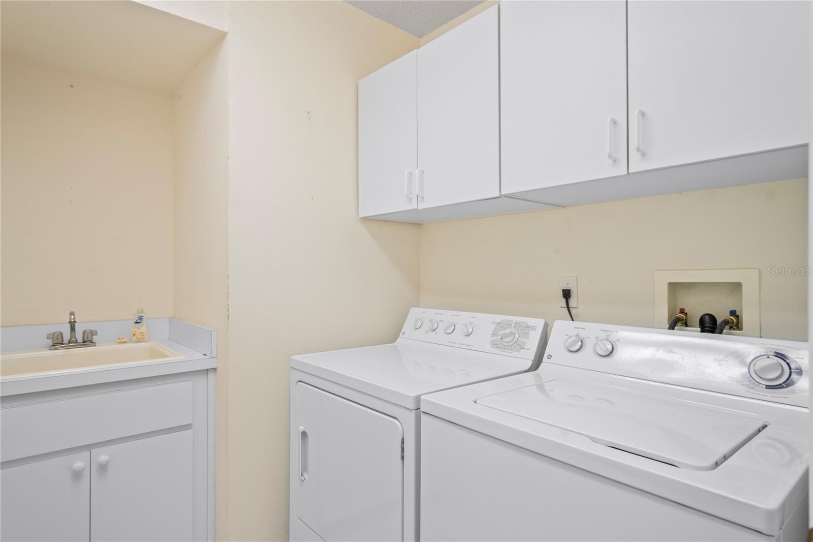 Listing photo id 21 for 11255 Copley Court