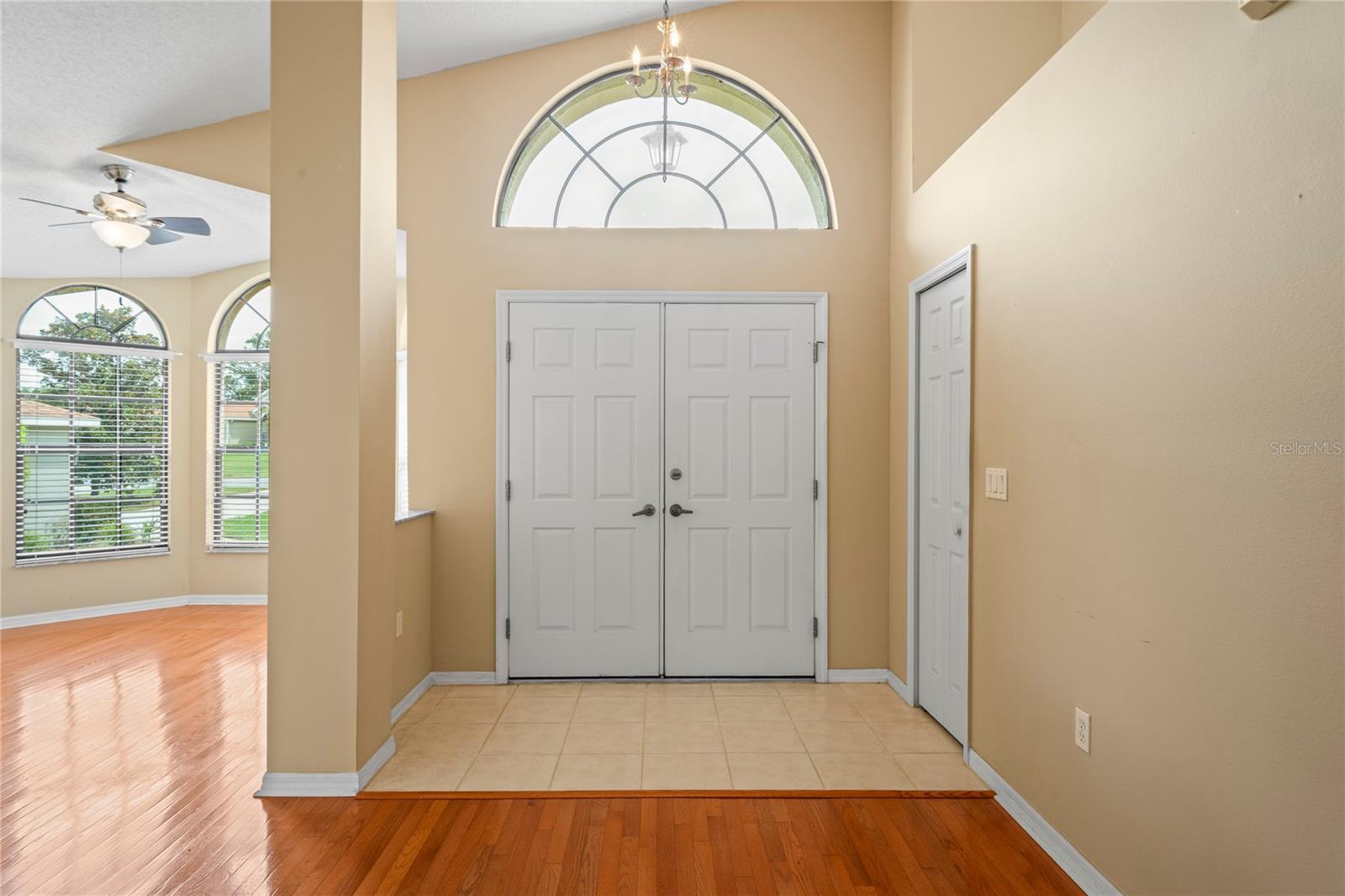 Listing photo id 6 for 11255 Copley Court