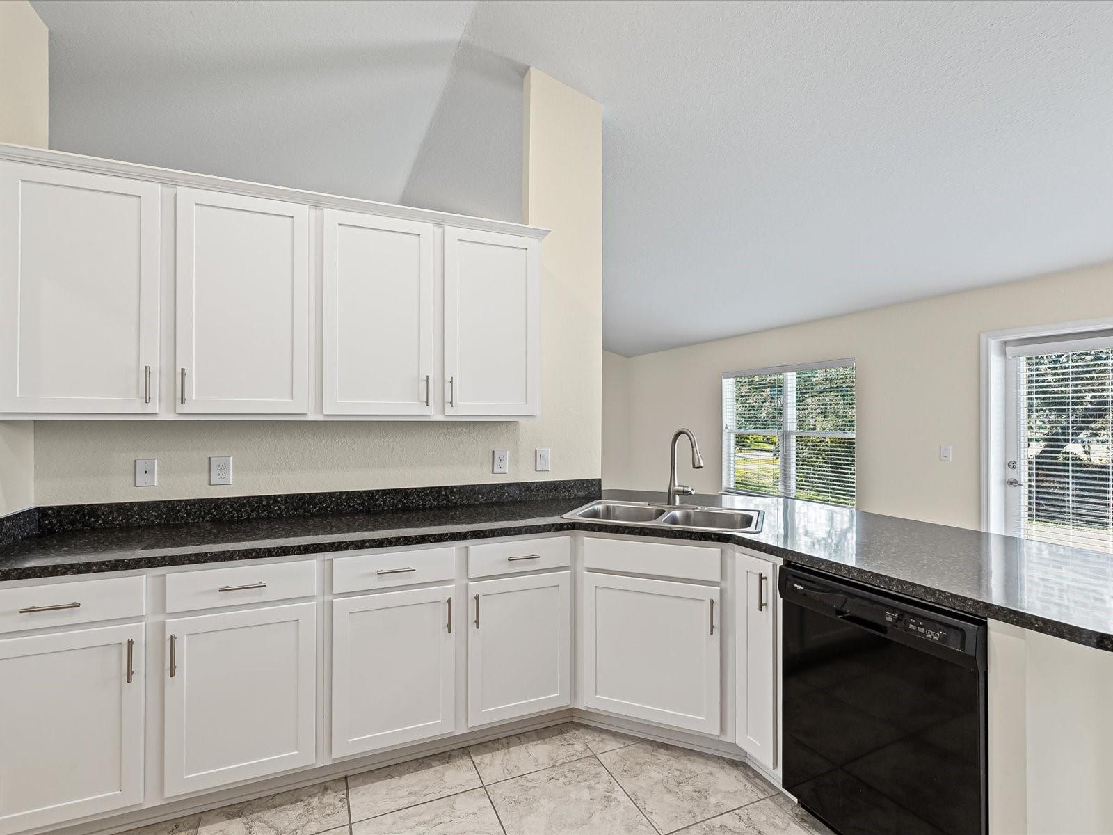 Image 18 of 39 For 12498 Stevie Marie Court