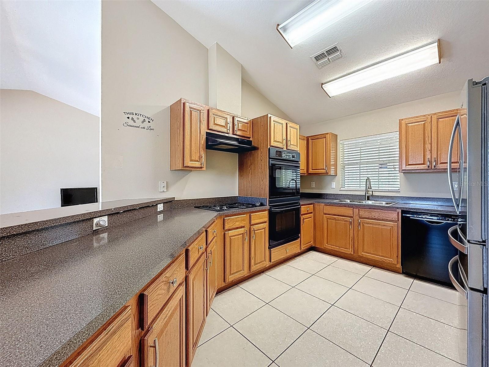 Image 11 of 64 For 125 Cabot Avenue