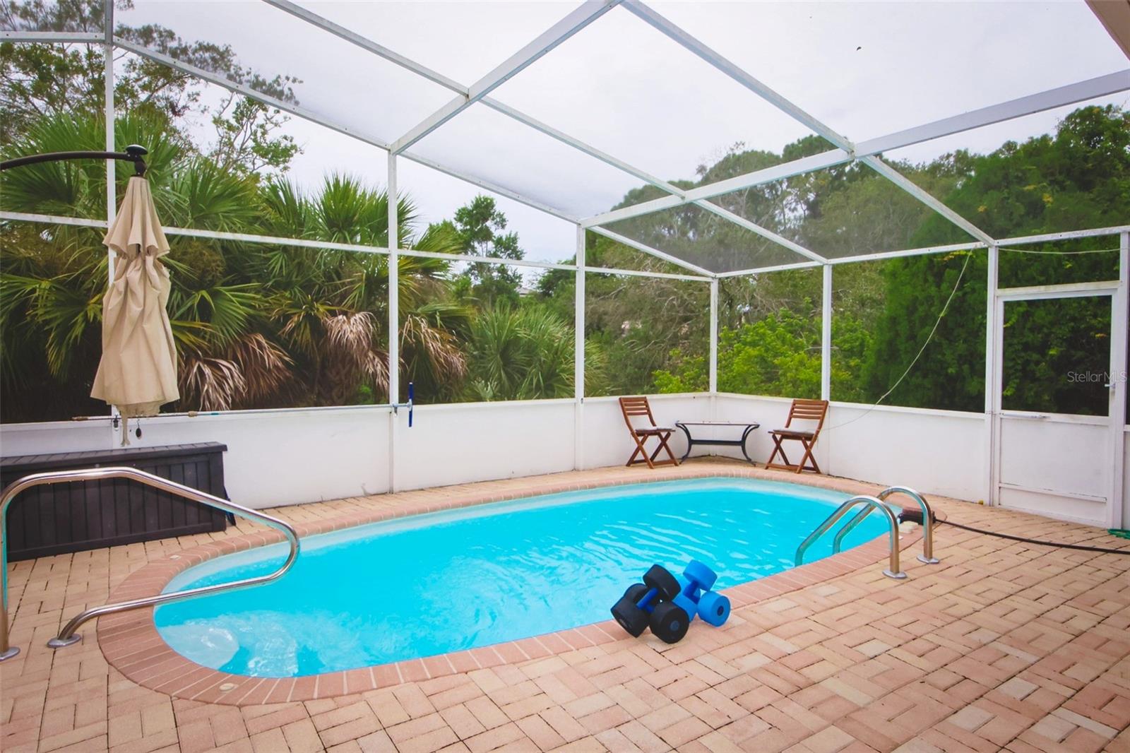 Image 13 of 33 For 7504 Beacon Woods Drive