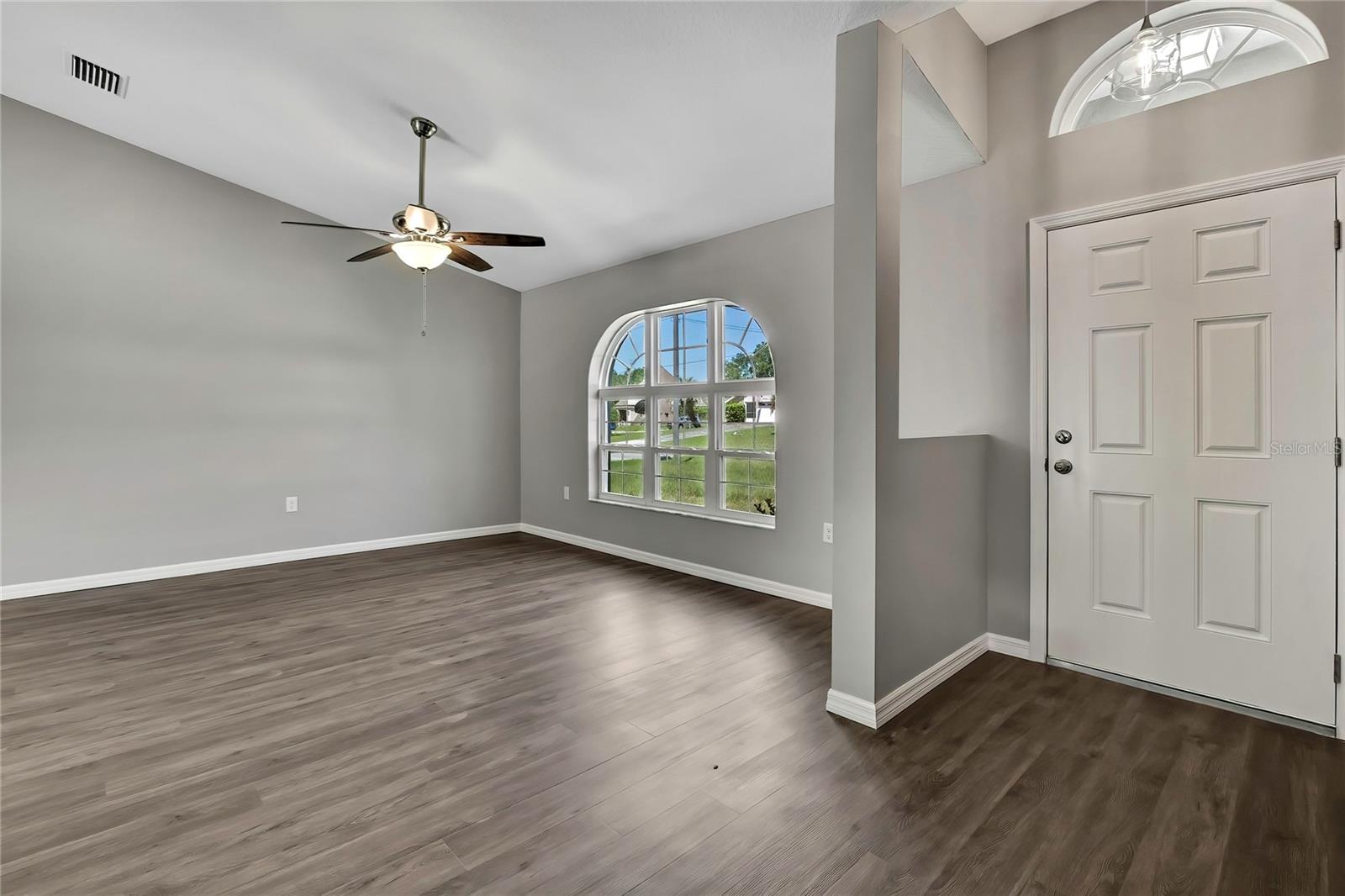 Image 12 of 54 For 12340 Birch Street