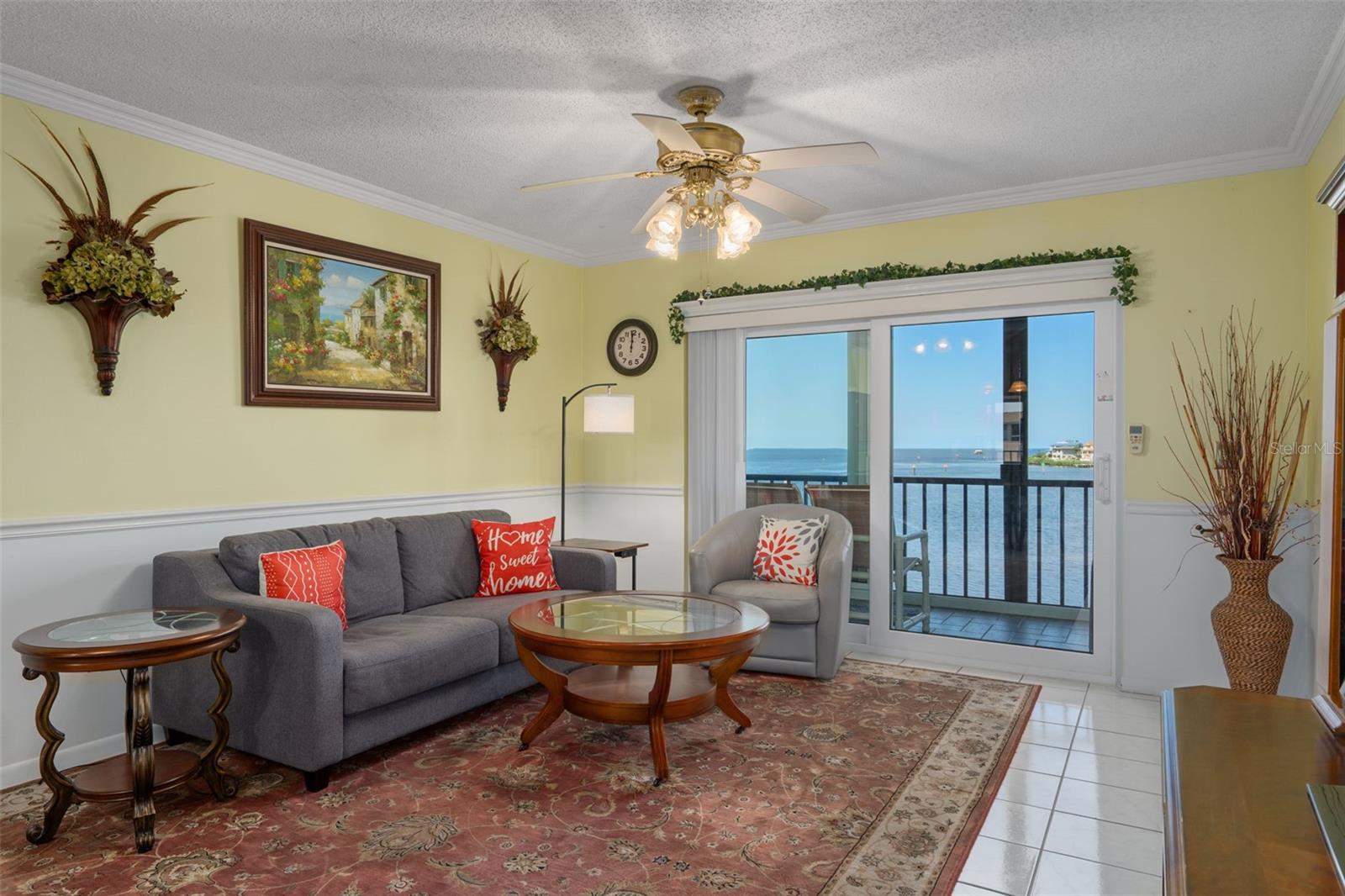 Image 14 of 71 For 8211 Brent Street 832