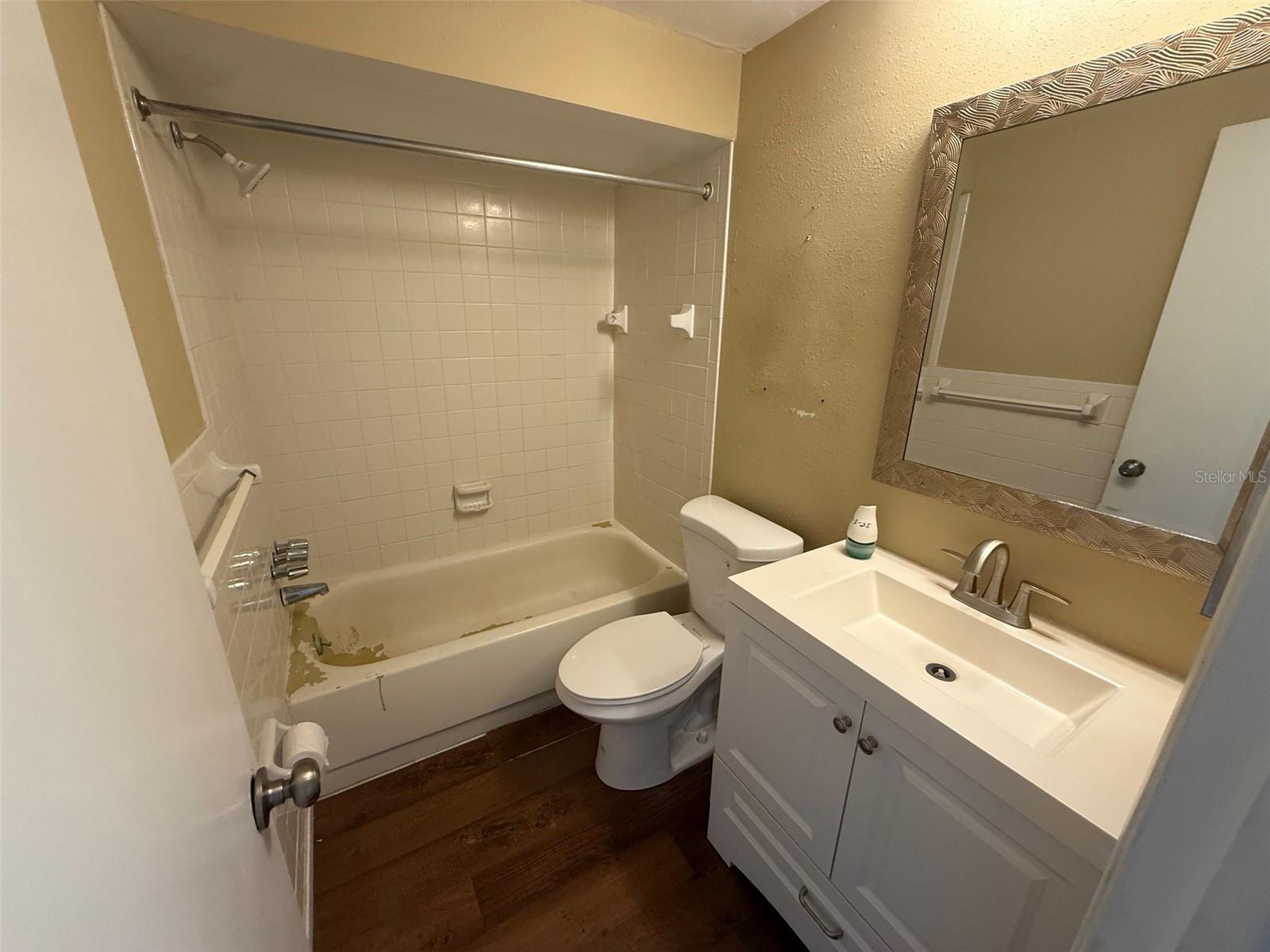Image 9 of 13 For 4233 Tamargo Drive 4233