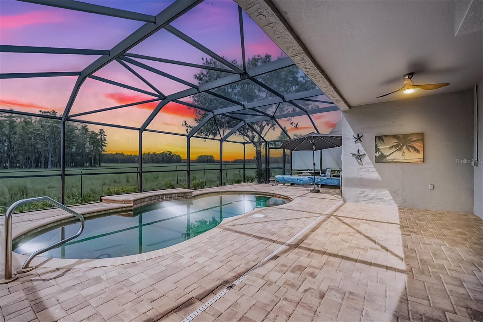 Listing photo id 1 for 11946 Yellow Finch Lane