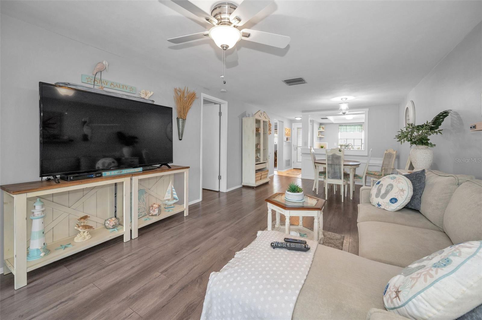 Image 10 of 59 For 4224 Rax Place 4224