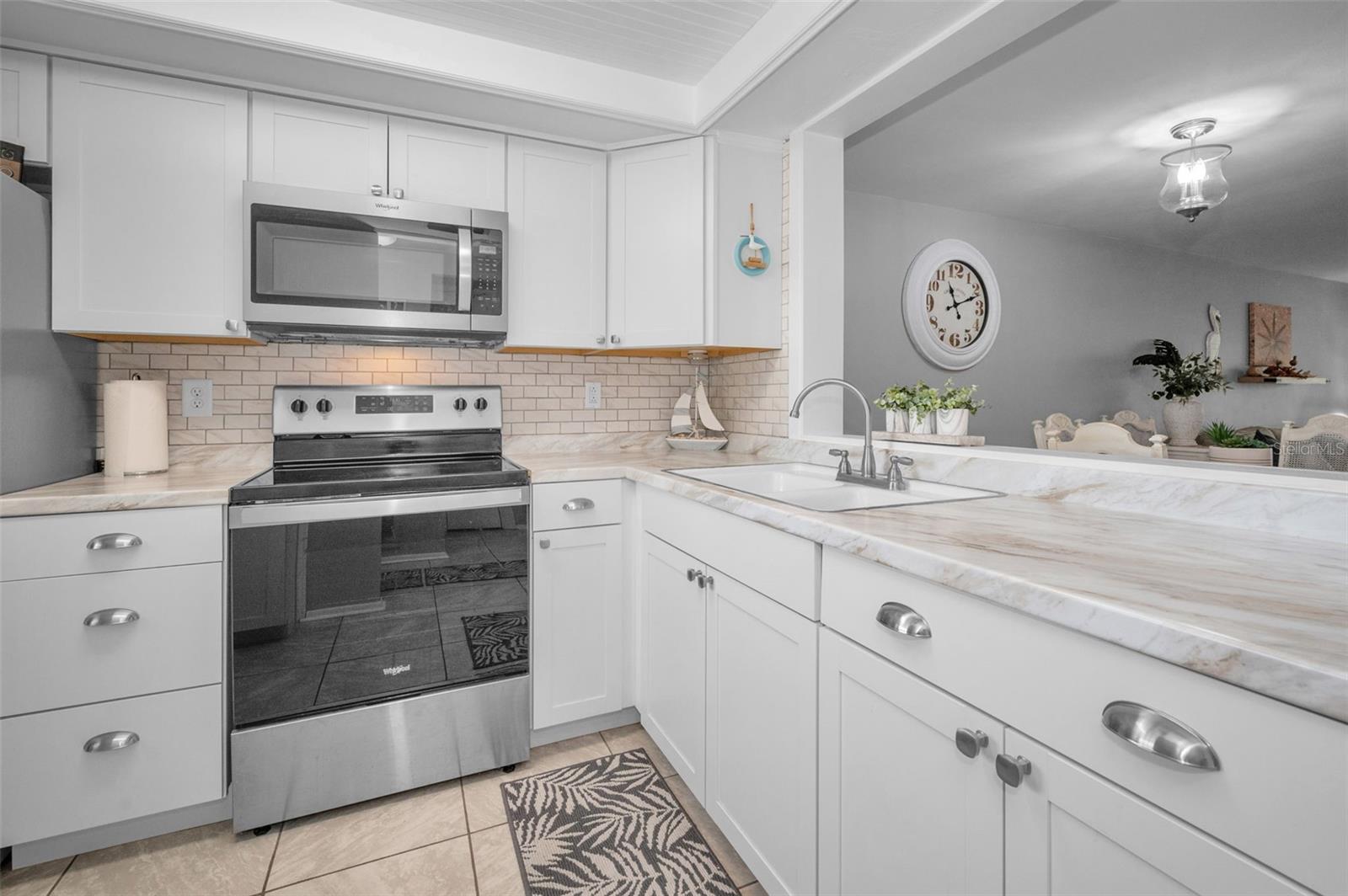 Image 16 of 59 For 4224 Rax Place 4224