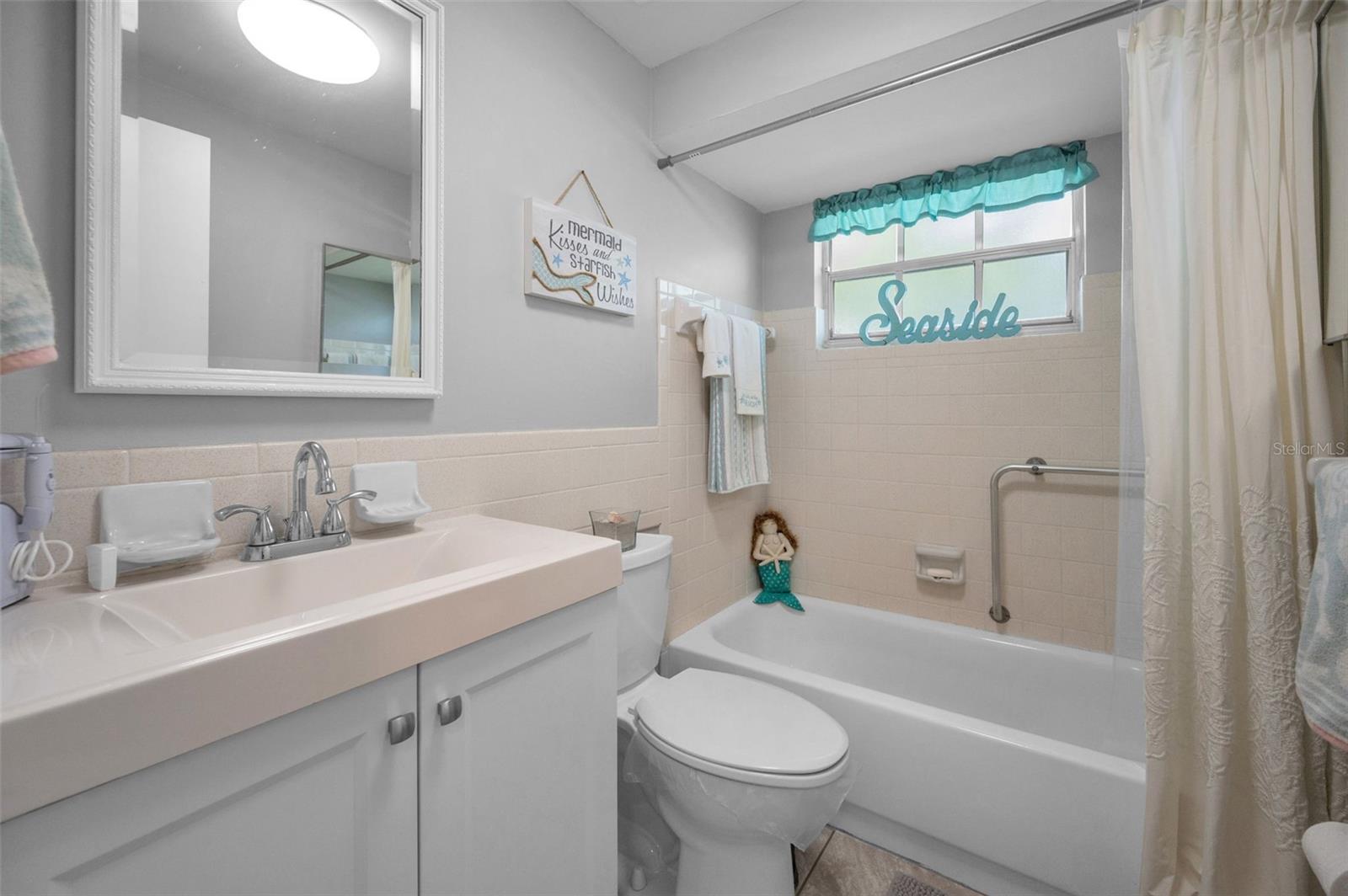 Image 31 of 59 For 4224 Rax Place 4224