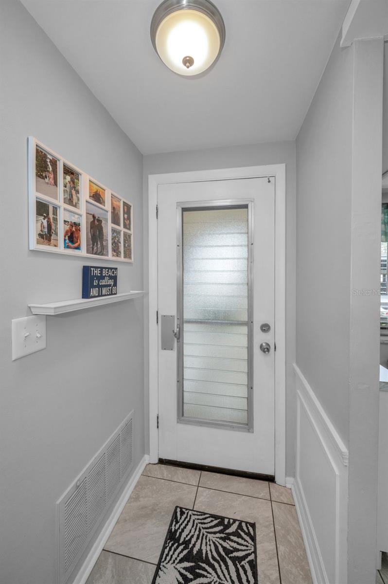 Image 7 of 59 For 4224 Rax Place 4224