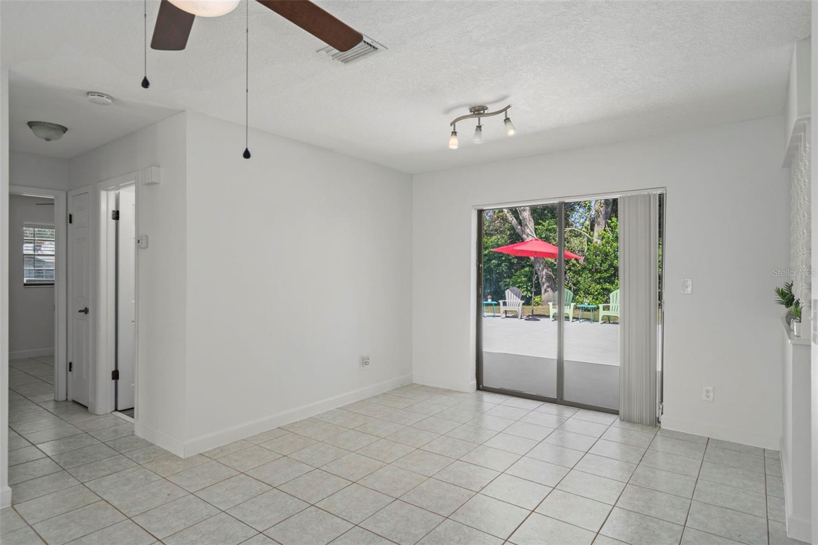 Image 15 of 55 For 1183 Farley Avenue