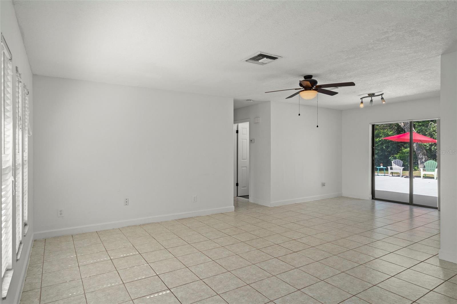 Image 9 of 55 For 1183 Farley Avenue