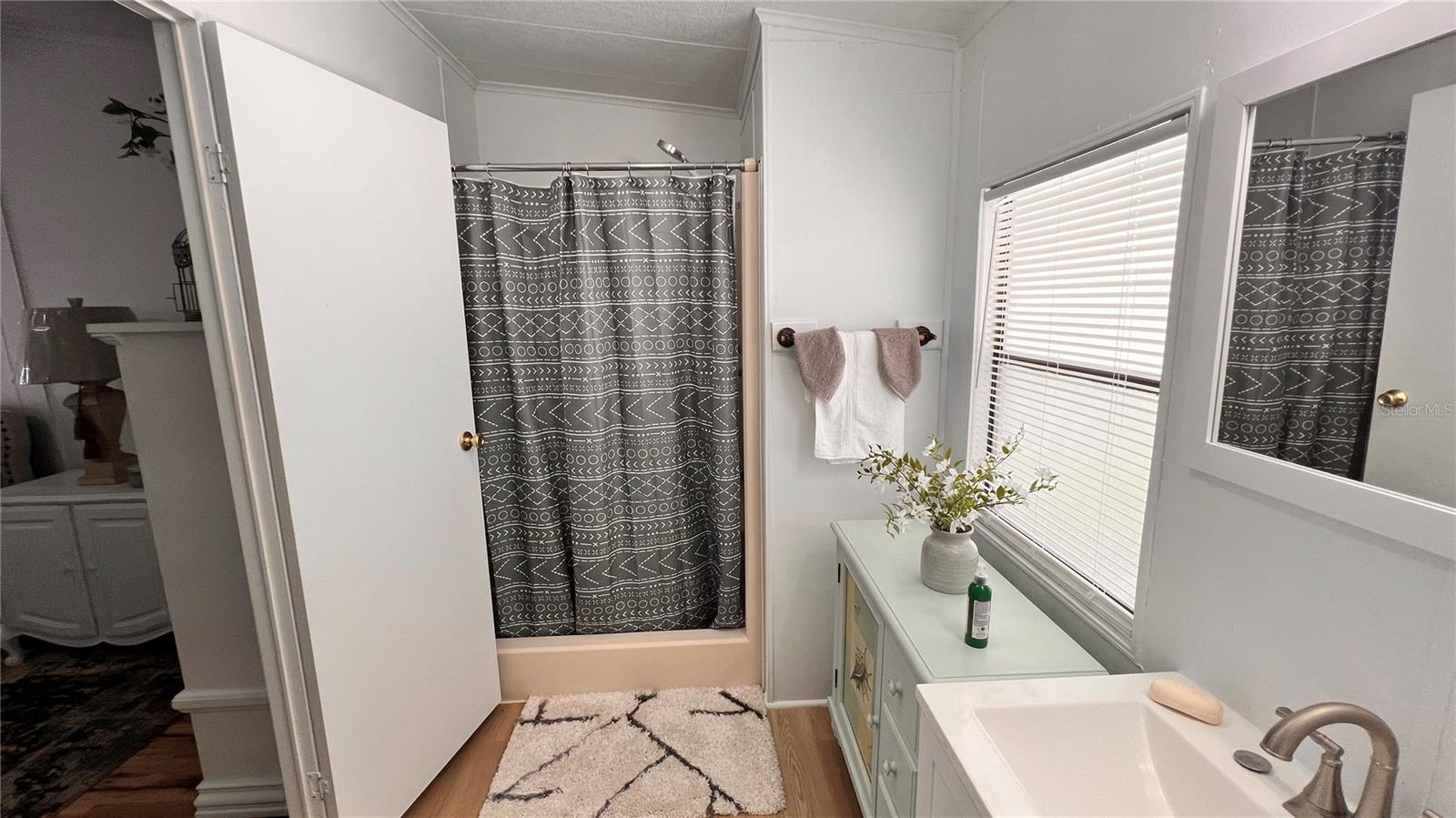 Image 22 of 38 For 9303 Highpoint Boulevard