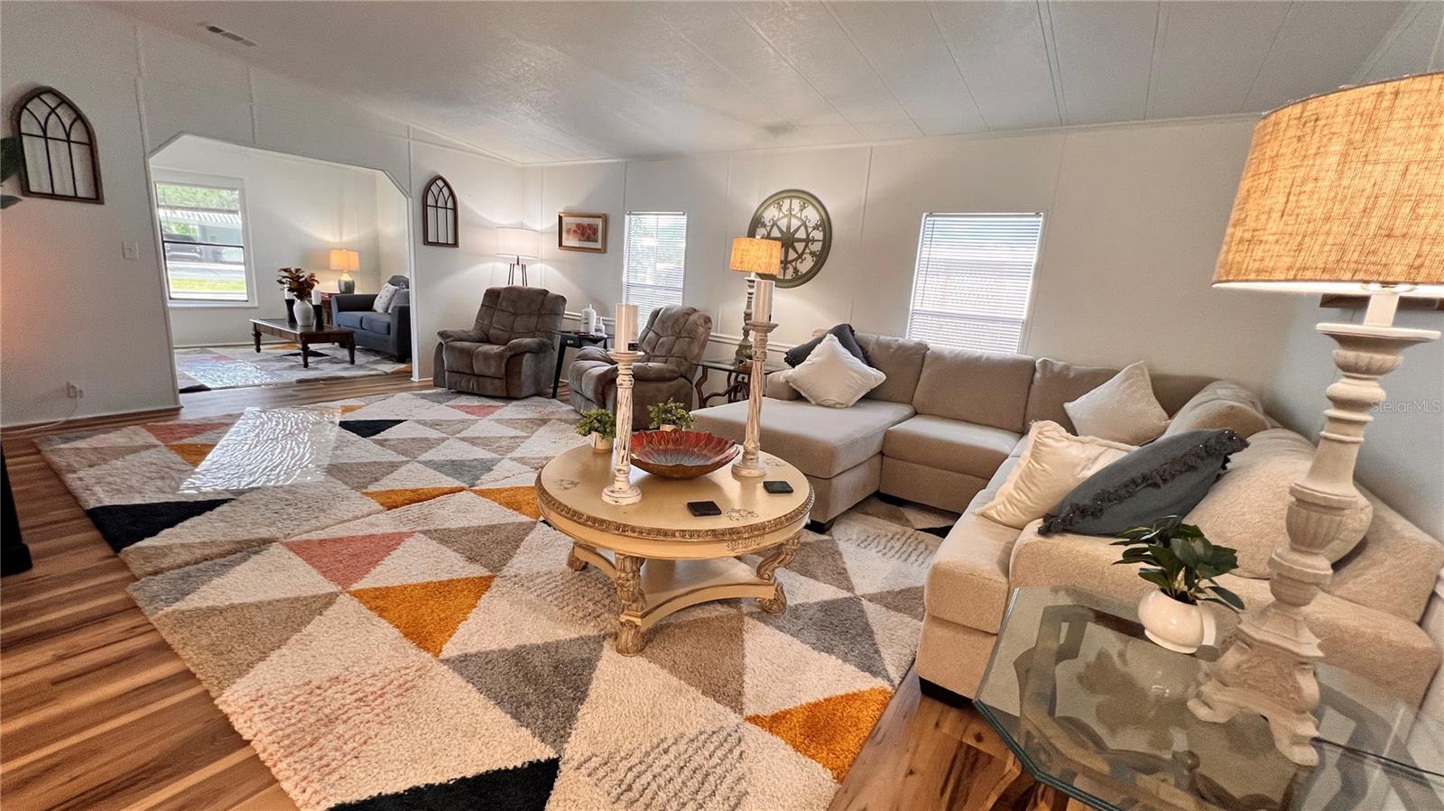 Image 8 of 38 For 9303 Highpoint Boulevard