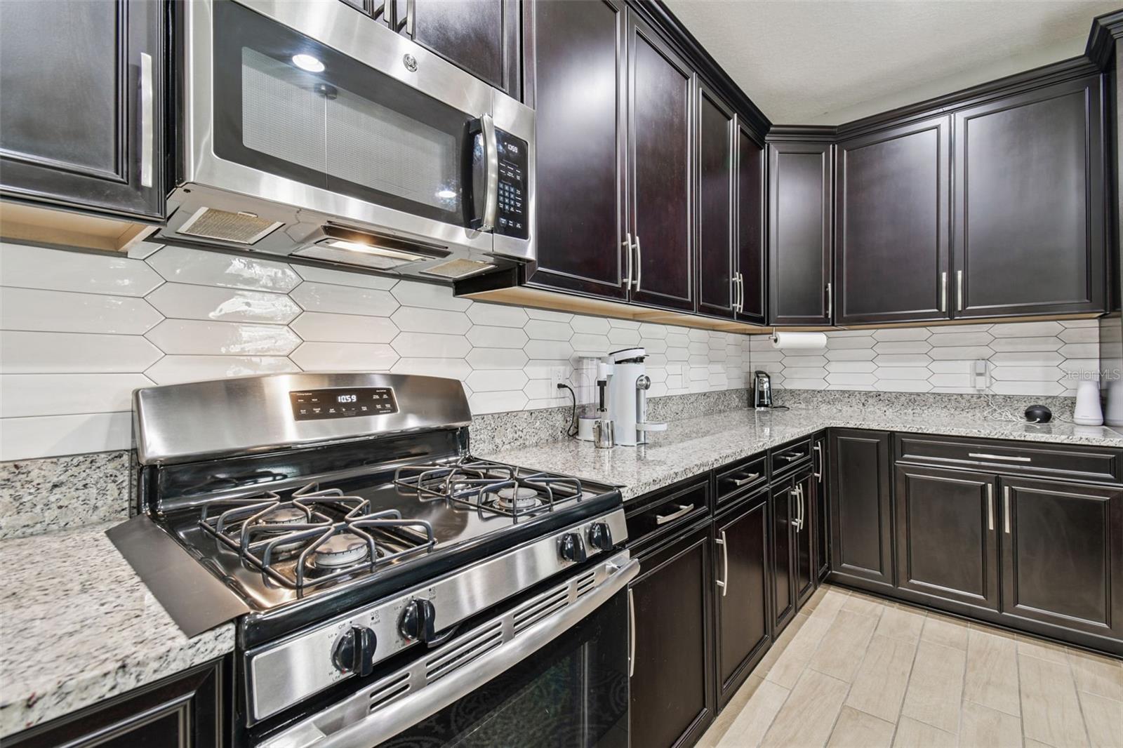 Image 21 of 78 For 13019 Batten Lane