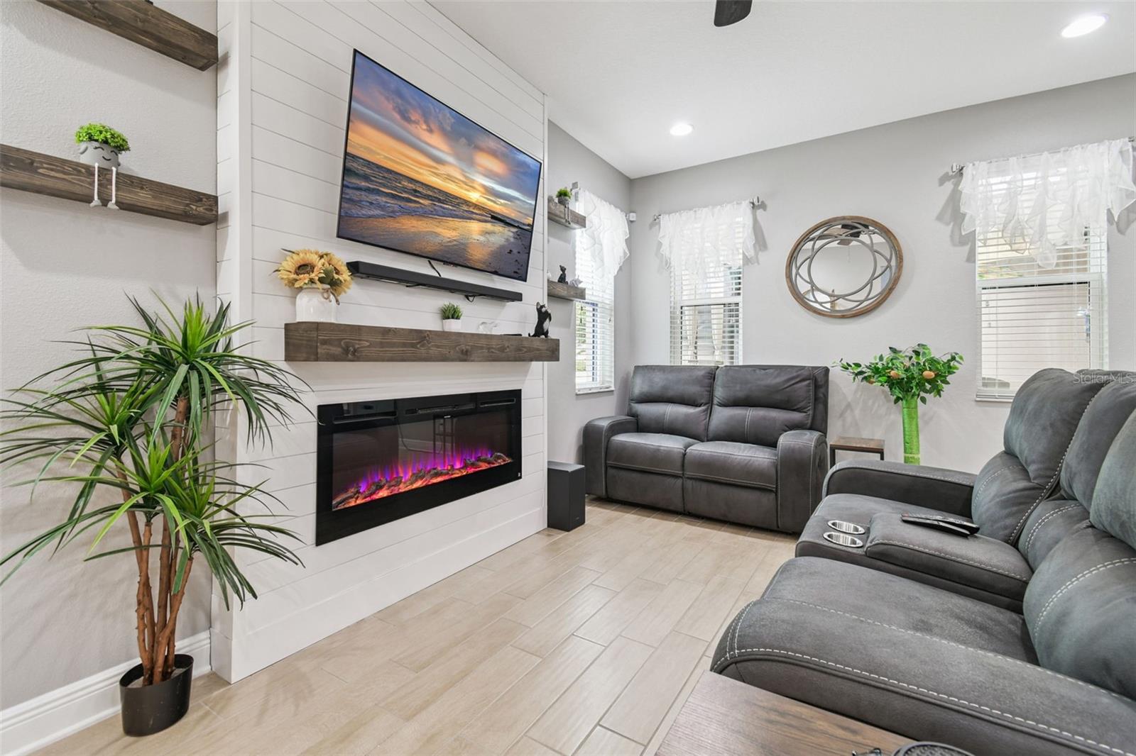 Image 3 of 78 For 13019 Batten Lane
