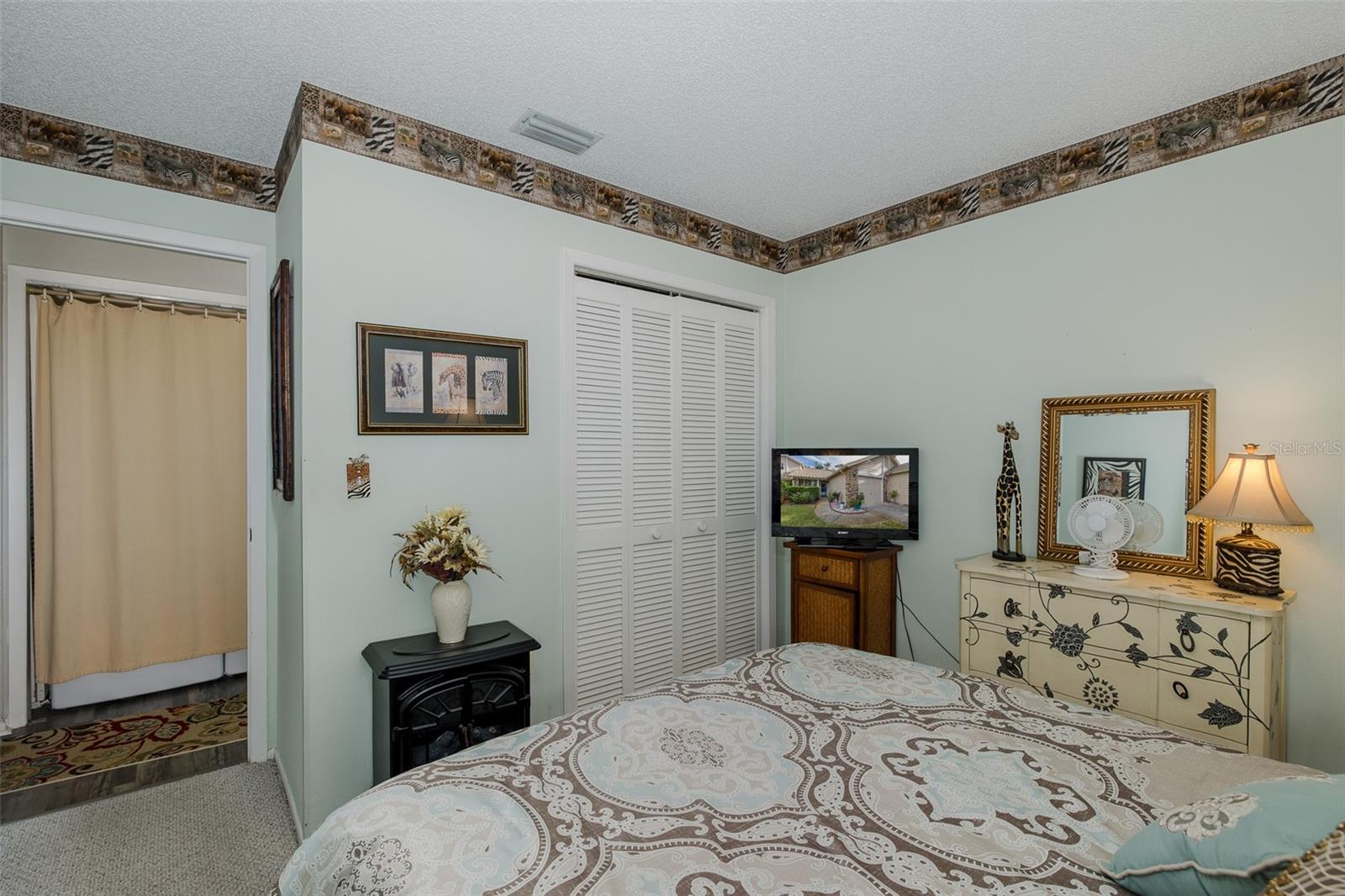 Image 33 of 47 For 6505 Remus Drive