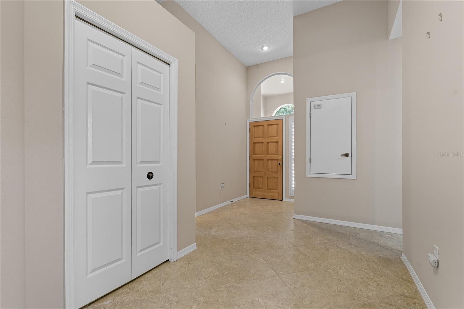 Image 5 of 58 For 1383 Dartford Drive