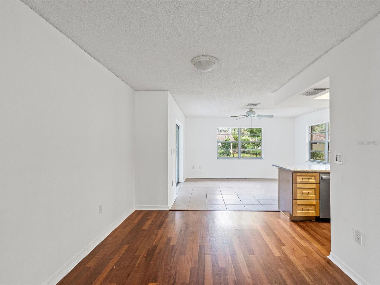 Image 10 of 35 For 9269 Bladon Street