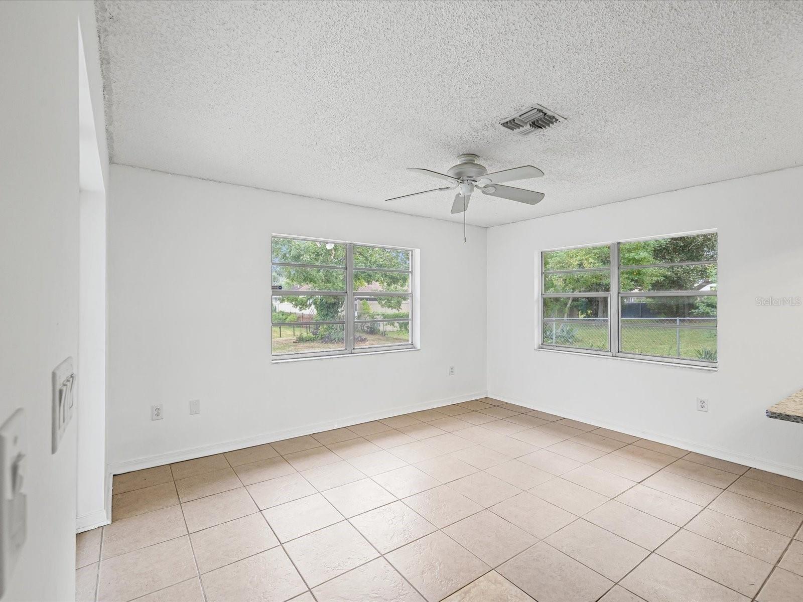 Image 18 of 35 For 9269 Bladon Street