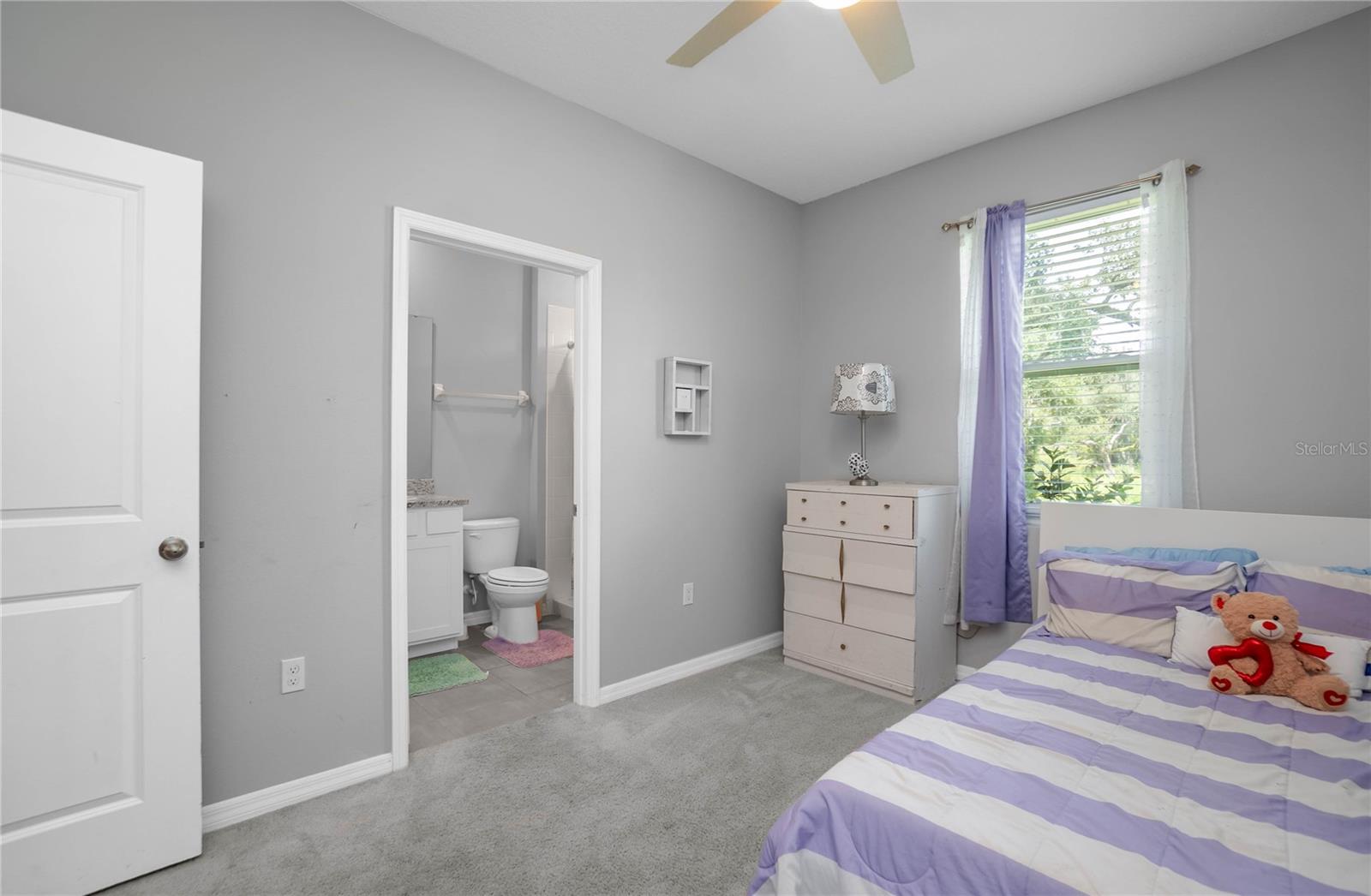 Image 22 of 54 For 14069 Wineberry Drive