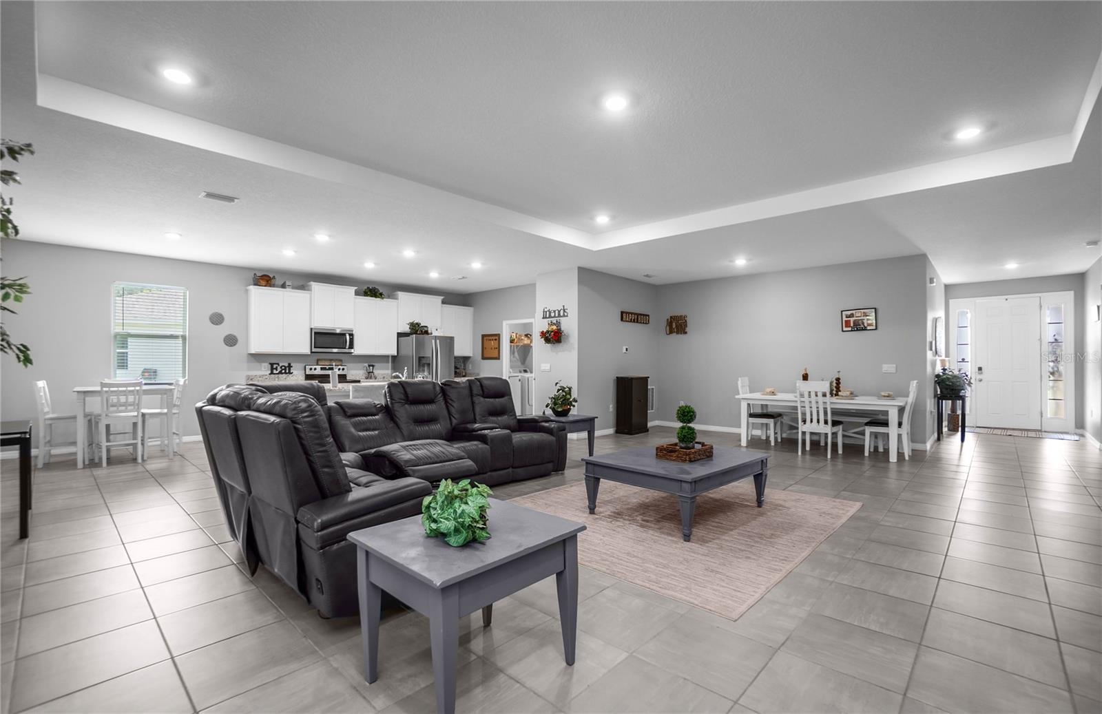 Image 8 of 54 For 14069 Wineberry Drive