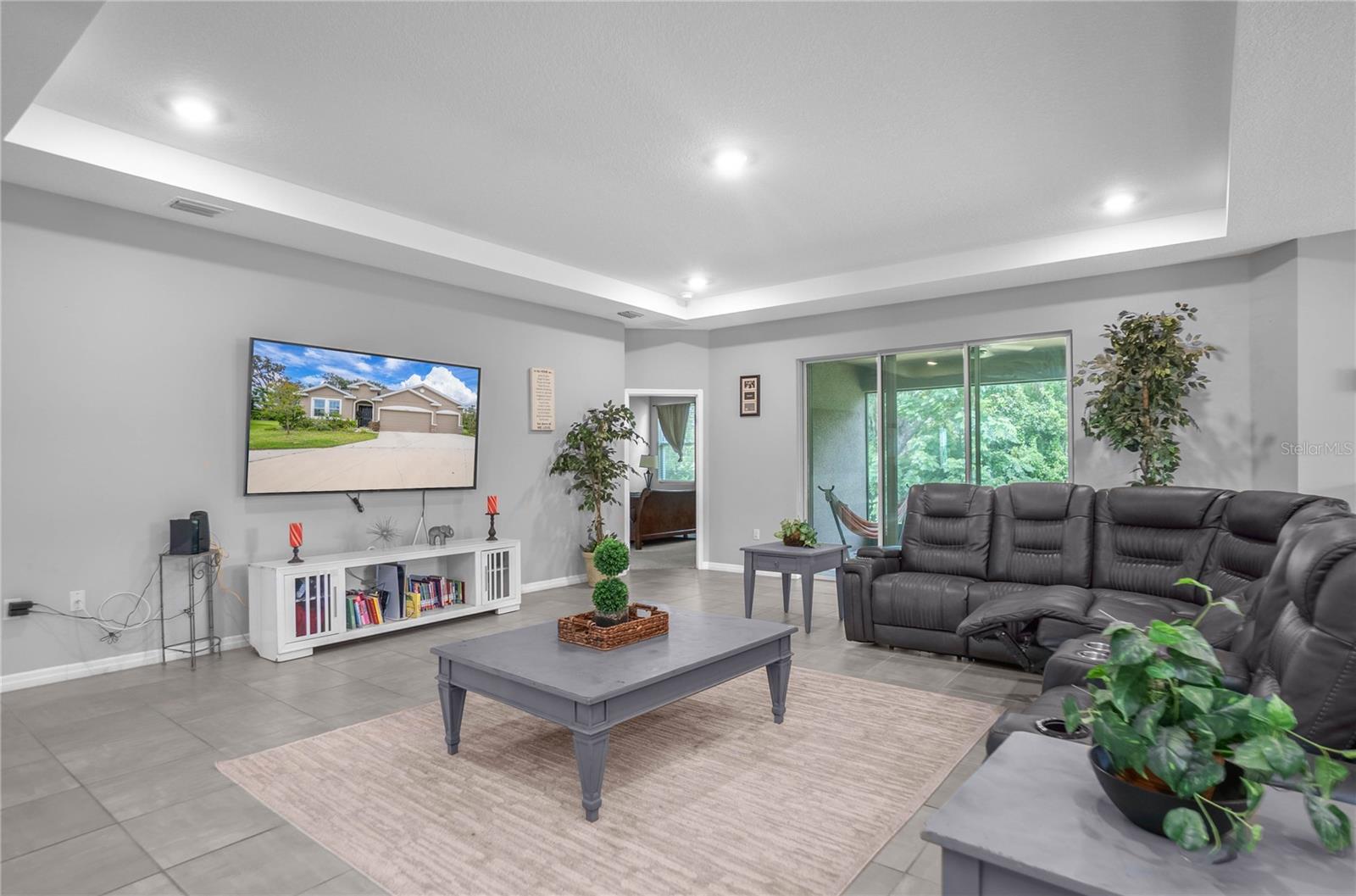 Image 9 of 54 For 14069 Wineberry Drive