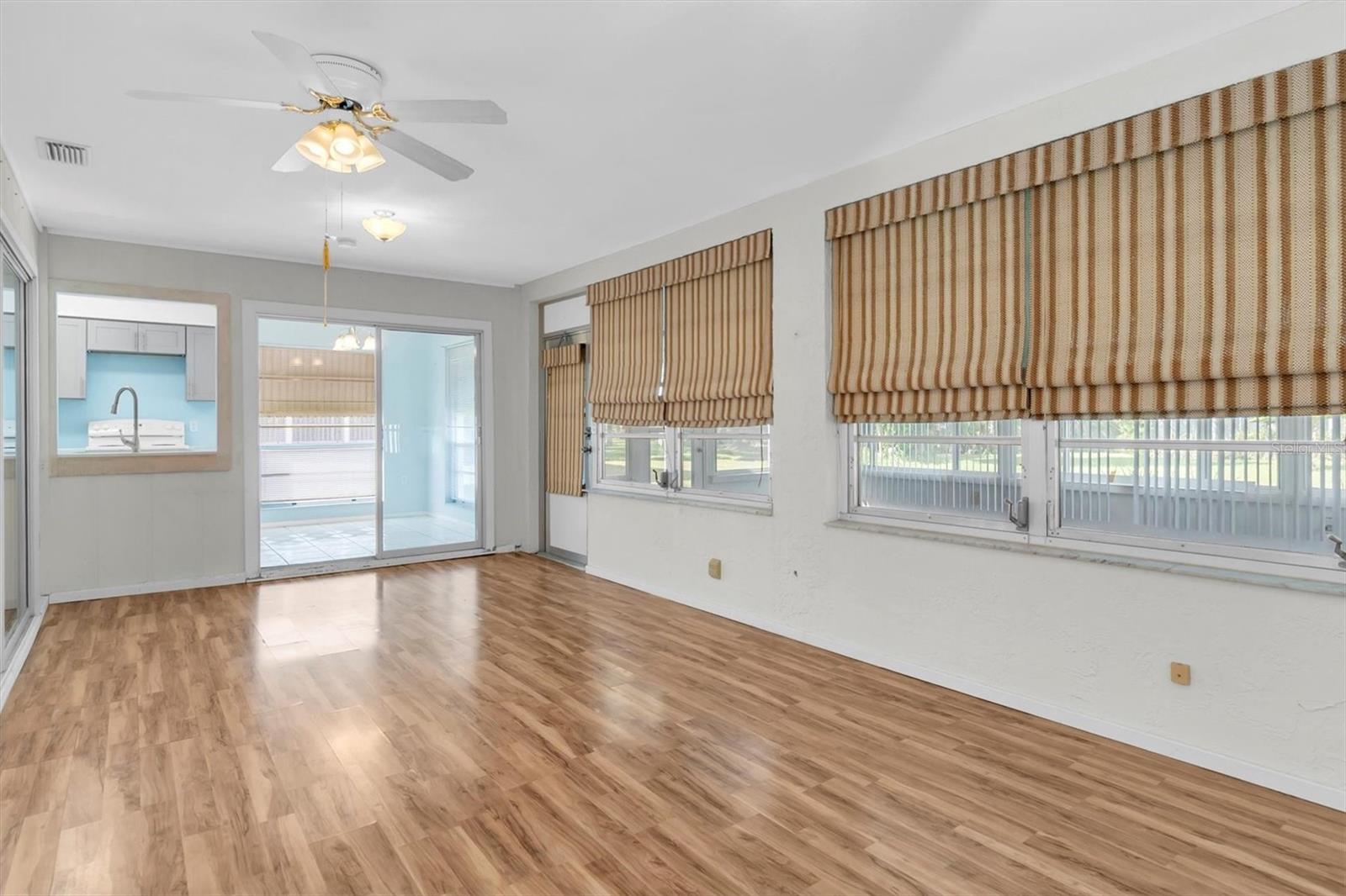 Image 10 of 62 For 4719 Cavendish Drive