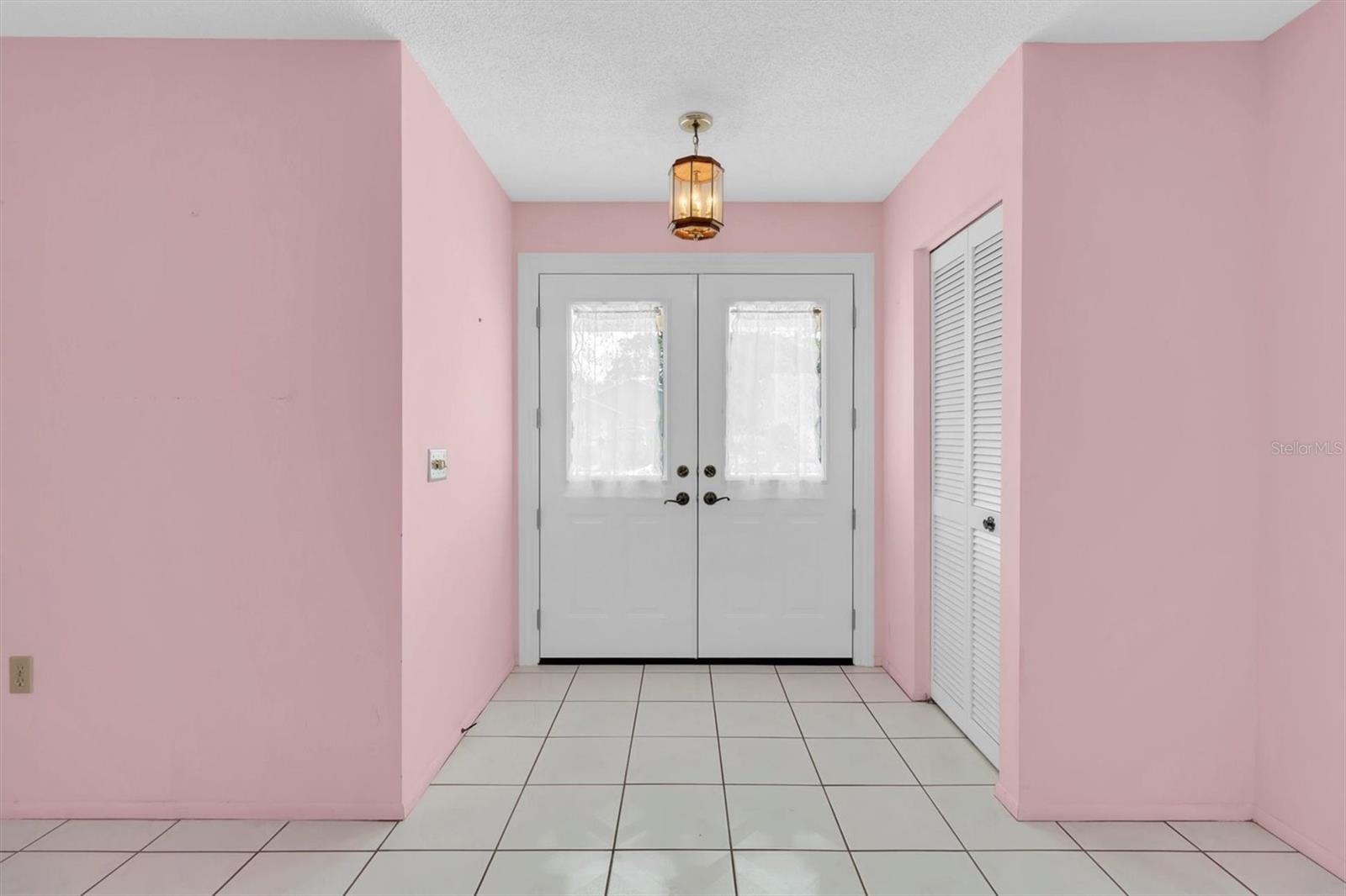 Image 3 of 62 For 4719 Cavendish Drive